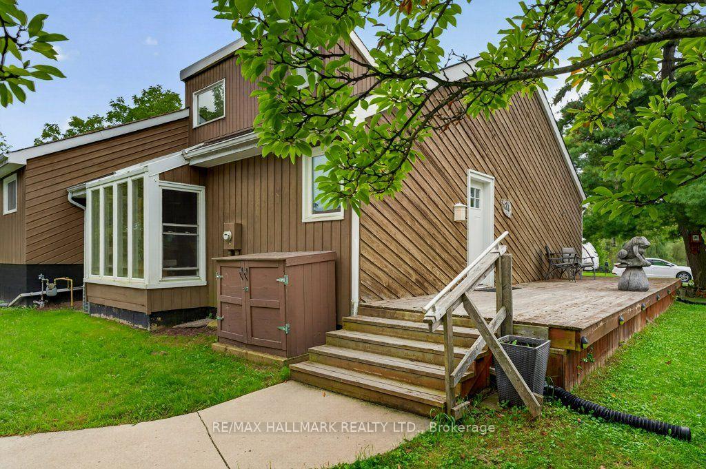 Photo 2 of 24 Kelly Street, Thorold, Port Robinson — HOMEH
