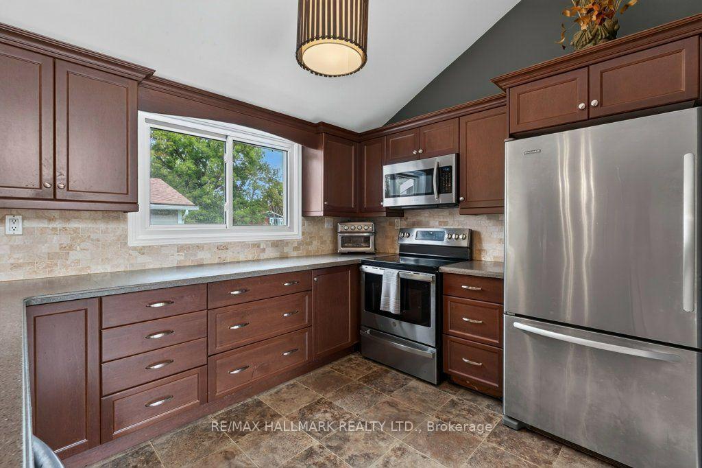 Photo 11 of 24 Kelly Street, Thorold, Port Robinson — HOMEH