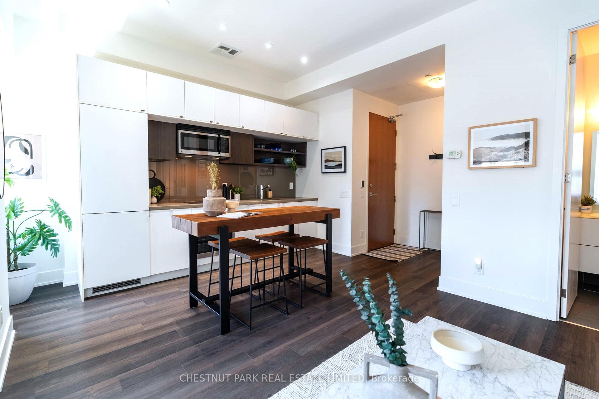 Photo 16 of Unit 320, 111 St Clair Avenue W, Toronto, Yonge-St. Clair — HOMEH
