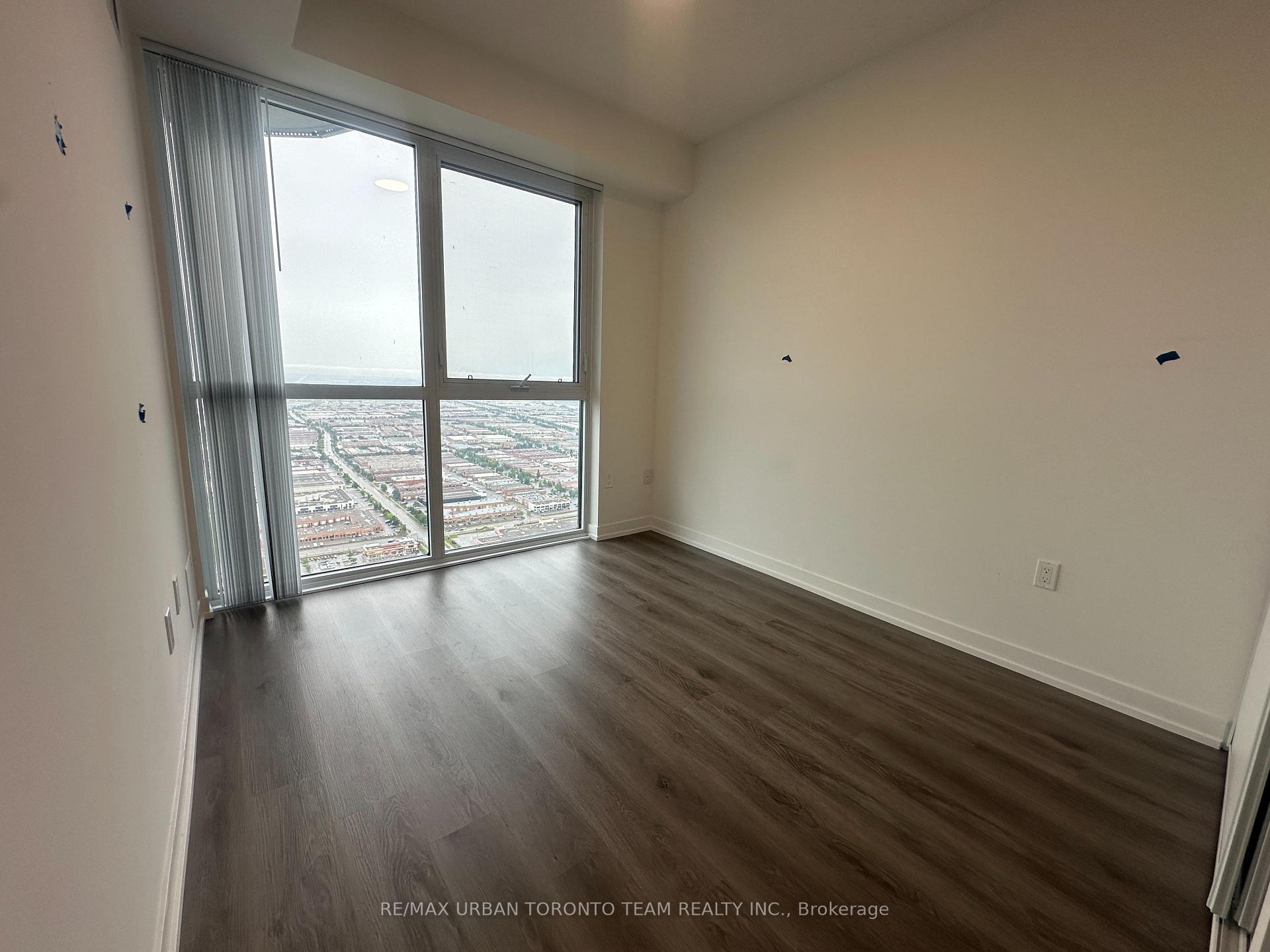 Photo 8 of Unit 6211, 225 Commerce St Street, Vaughan, Vaughan Corporate Centre — HOMEH