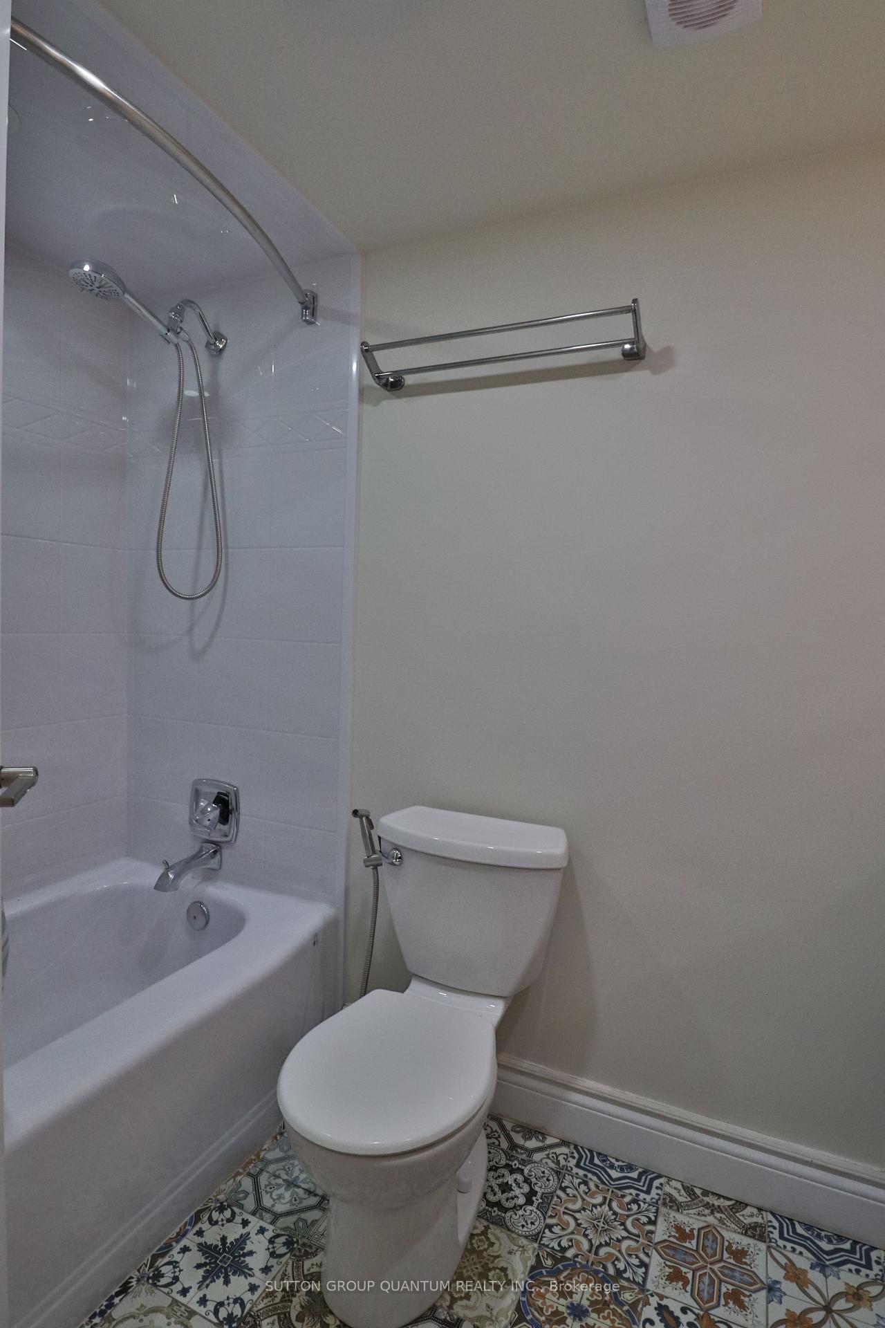 Photo 19 of Unit 2001, 627 The West Mall, Etobicoke, Eringate-Centennial-West Deane — HOMEH