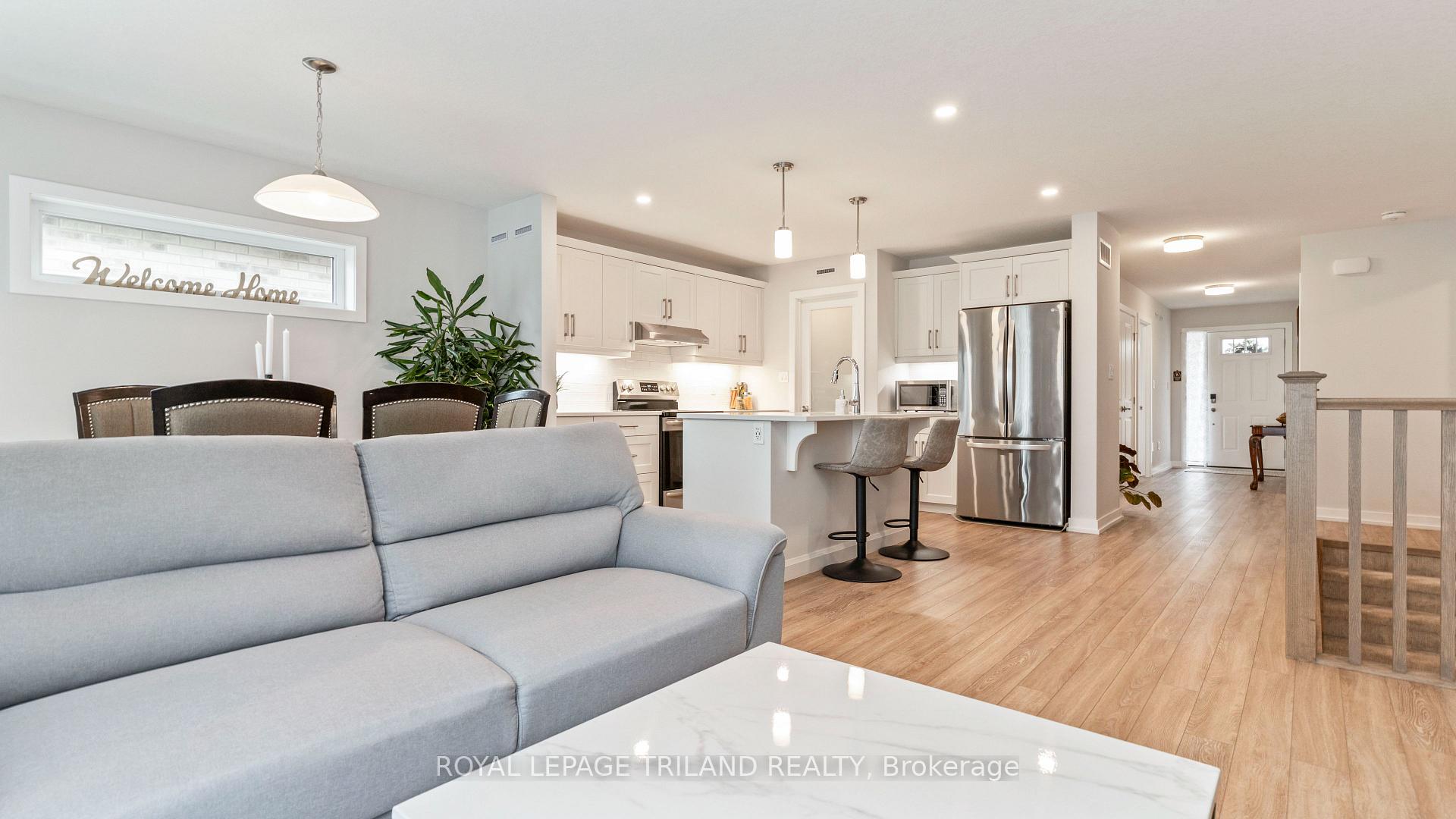 Photo 14 of 144 Empire Parkway, St. Thomas — HOMEH