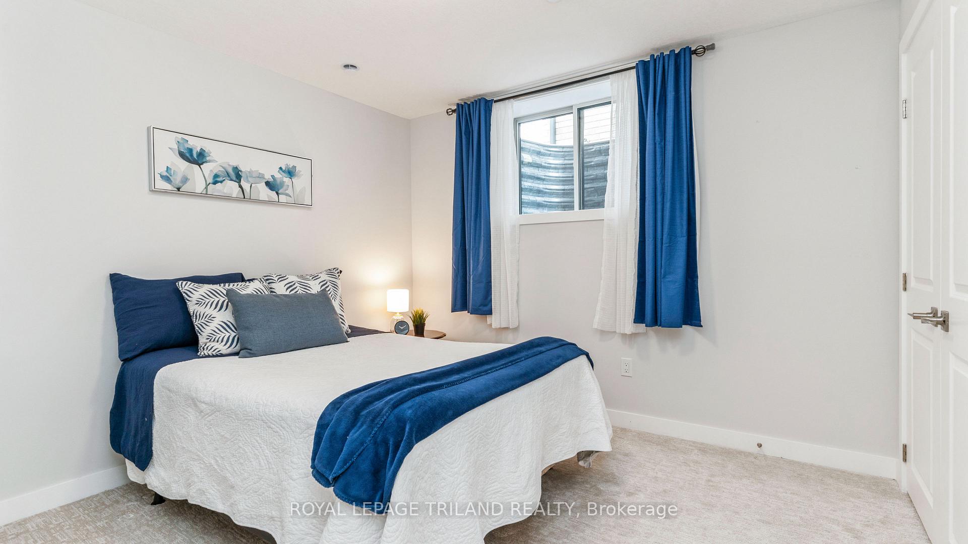 Photo 24 of 144 Empire Parkway, St. Thomas — HOMEH