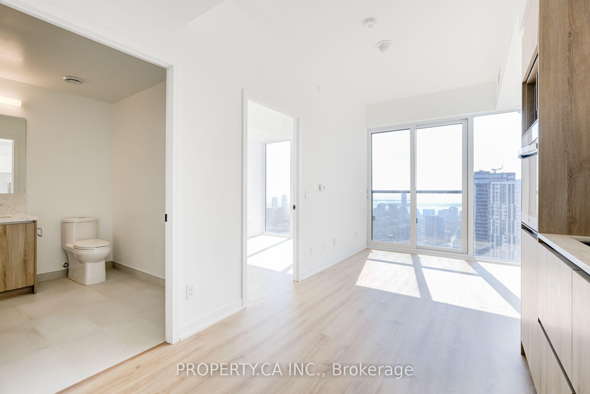 Photo 6 of Unit LPH16, 319 Jarvis Street, Toronto, Moss Park — HOMEH