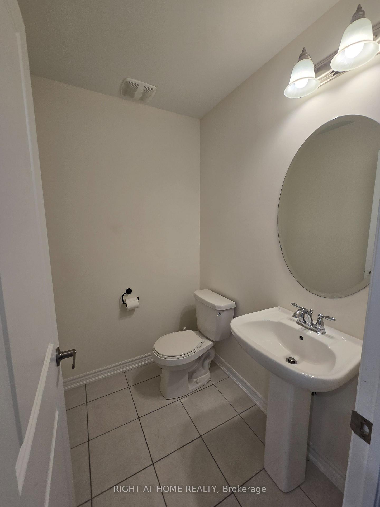 Photo 4 of 14 Concetta Conte Avenue, Markham, Victoria Square — HOMEH