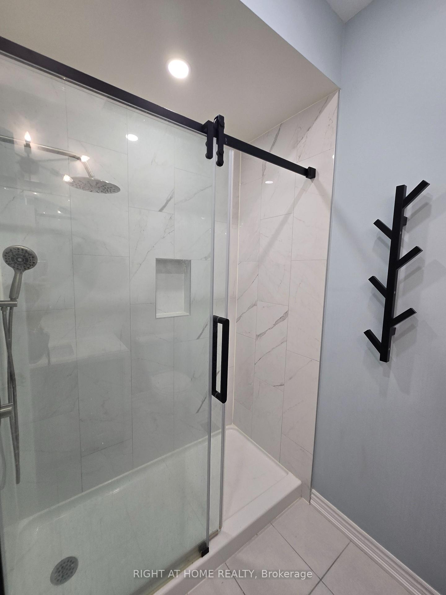 Photo 21 of 14 Concetta Conte Avenue, Markham, Victoria Square — HOMEH