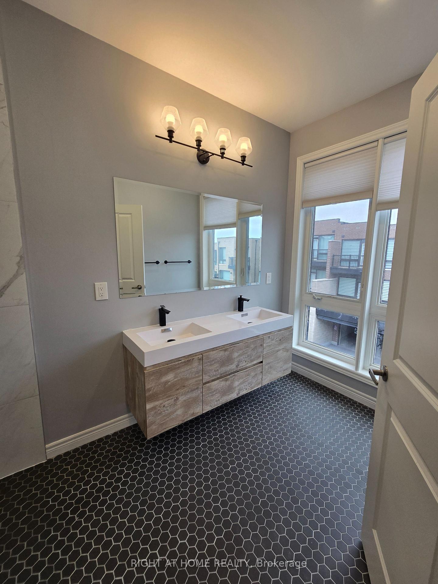 Photo 28 of 14 Concetta Conte Avenue, Markham, Victoria Square — HOMEH