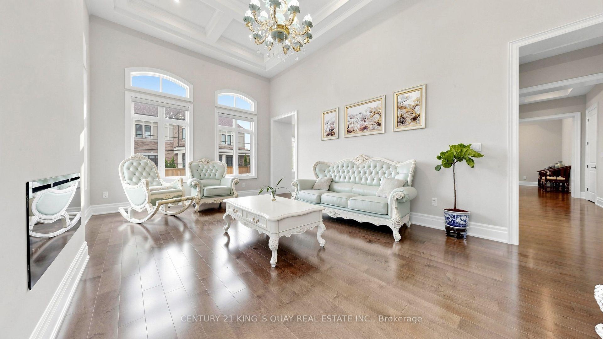Photo 4 of 3 Sir Henry Court, King, King City — HOMEH