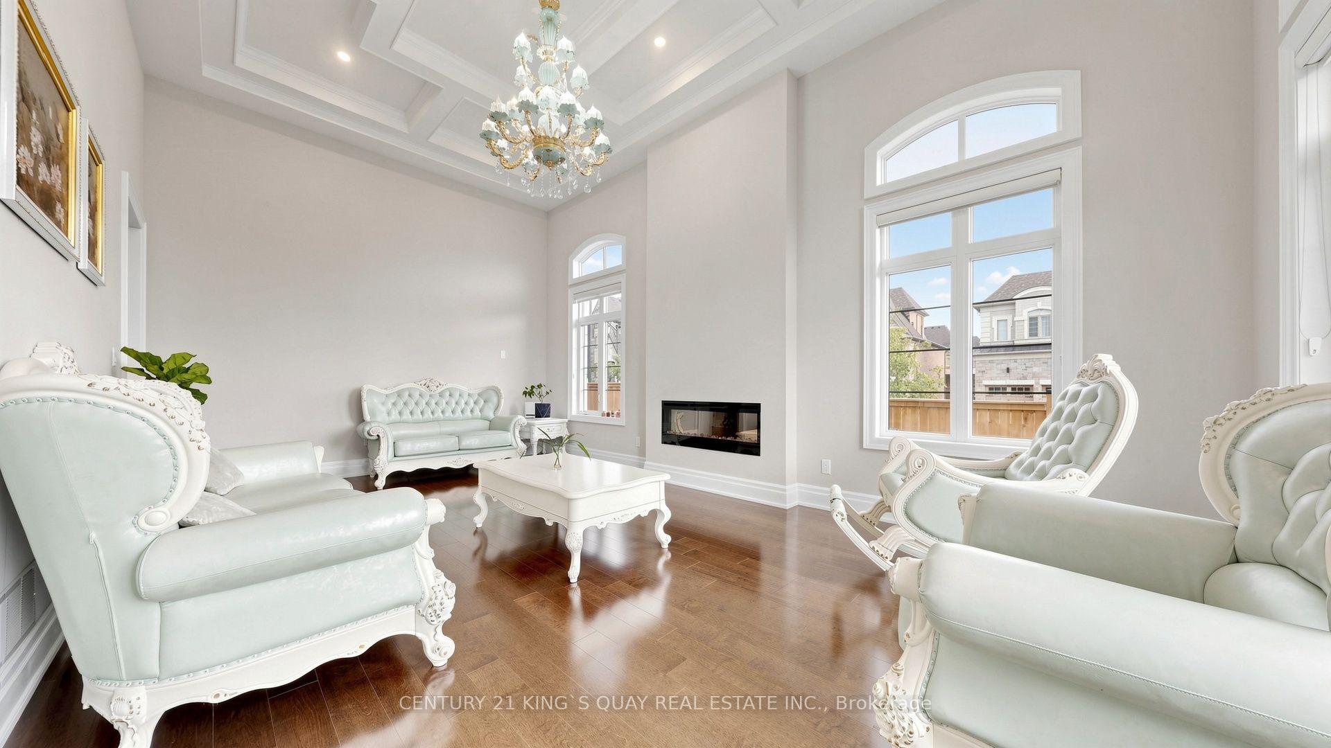 Photo 5 of 3 Sir Henry Court, King, King City — HOMEH