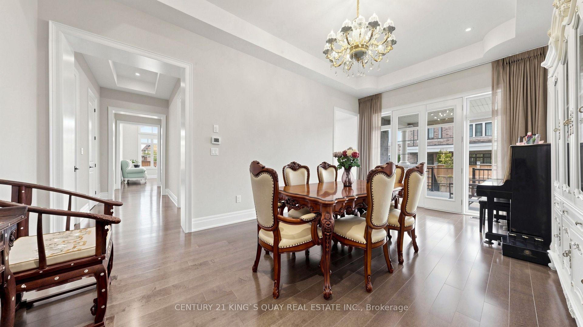 Photo 6 of 3 Sir Henry Court, King, King City — HOMEH