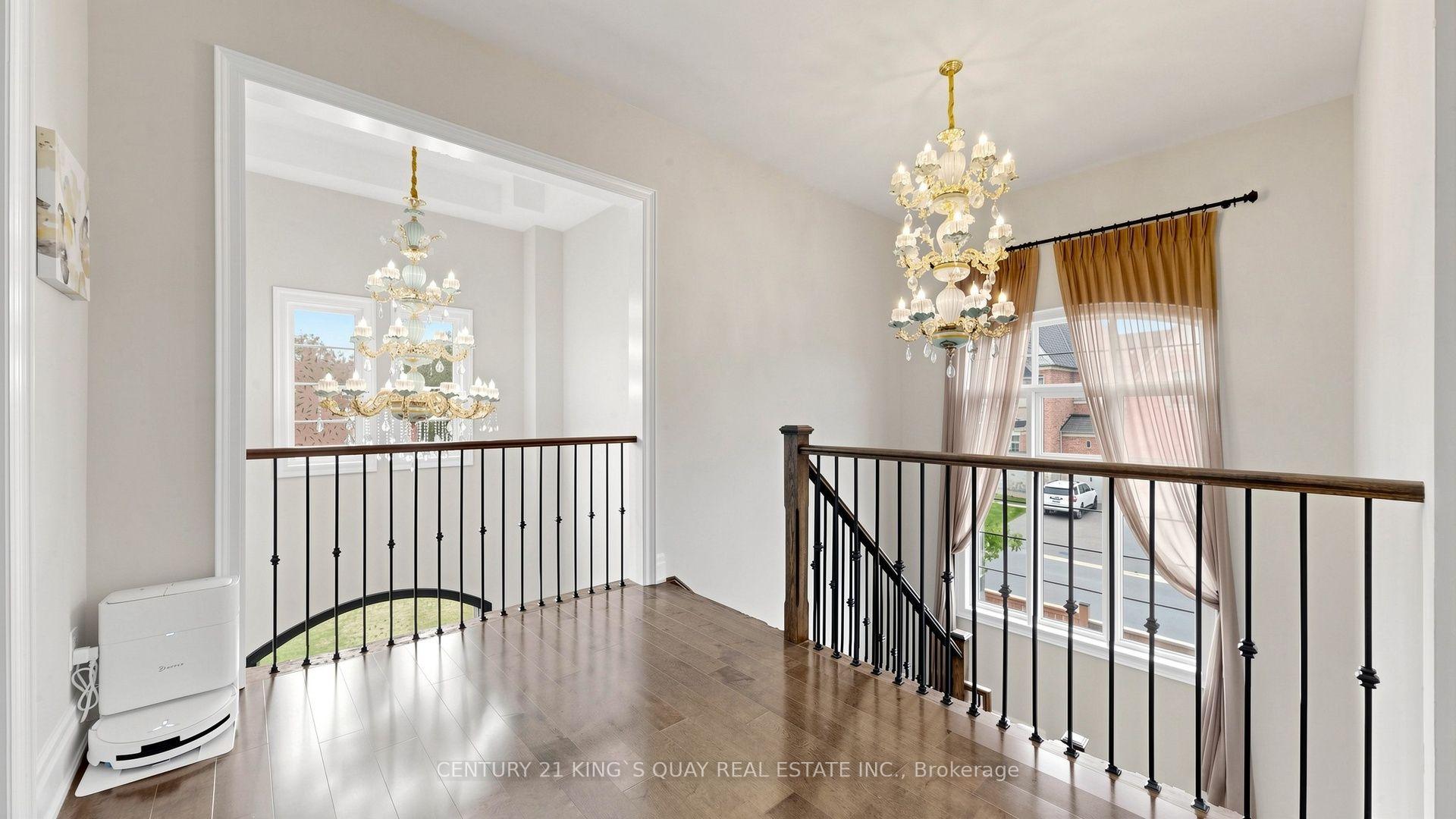 Photo 18 of 3 Sir Henry Court, King, King City — HOMEH