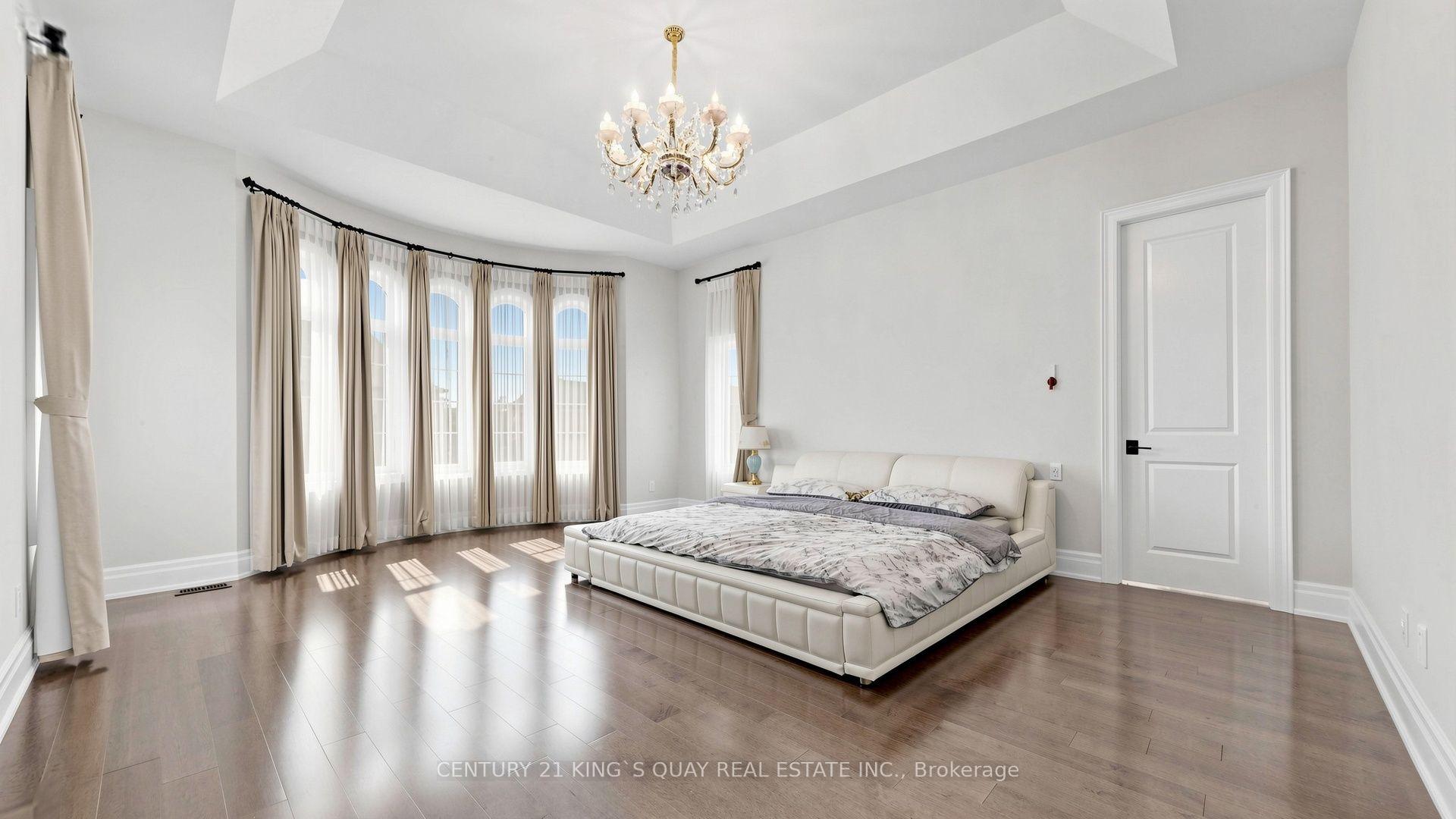 Photo 20 of 3 Sir Henry Court, King, King City — HOMEH