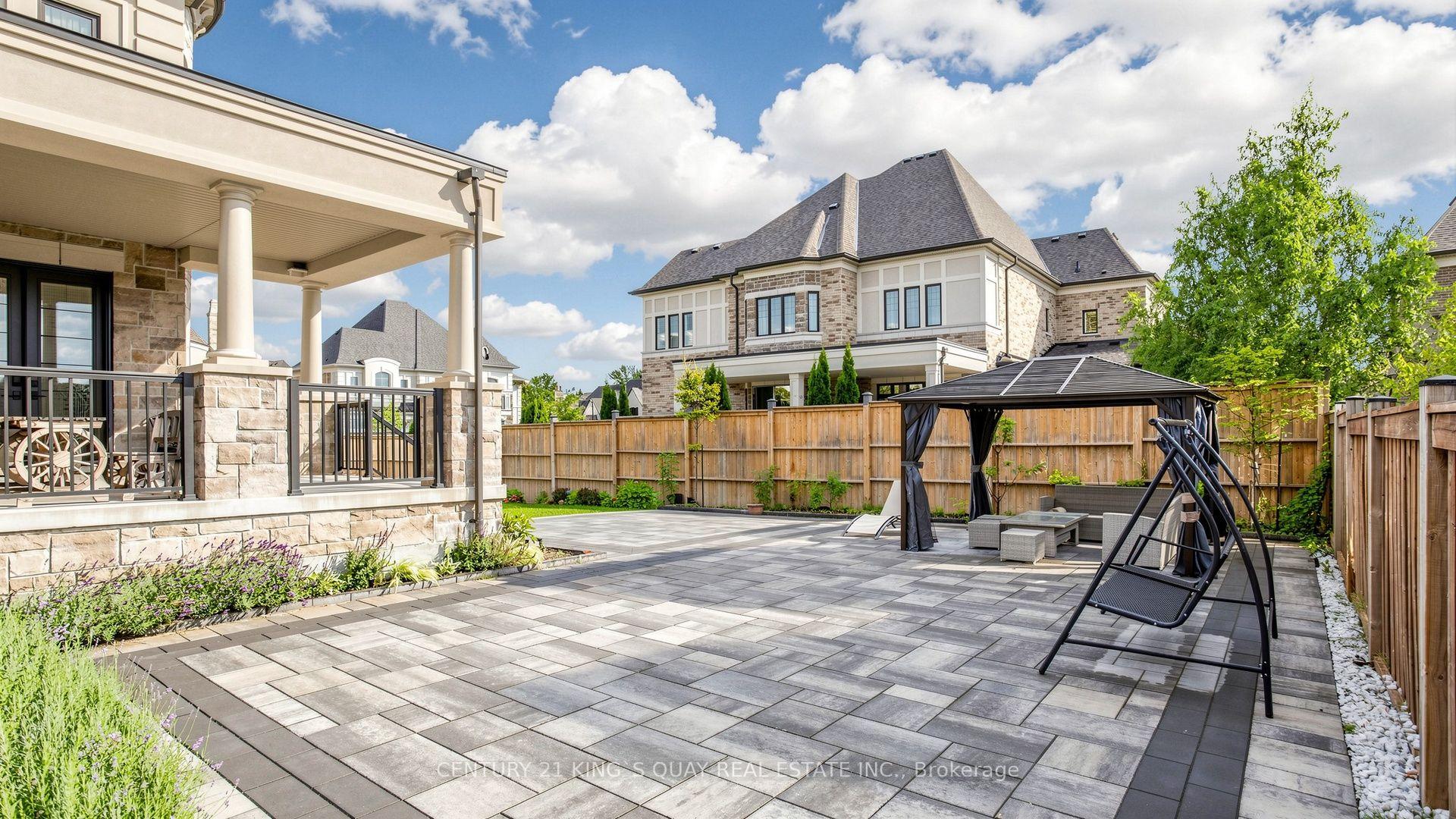 Photo 46 of 3 Sir Henry Court, King, King City — HOMEH