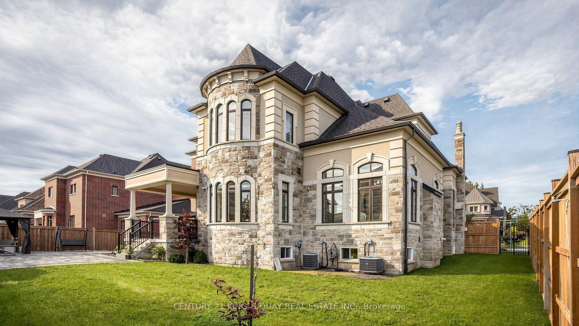 Photo 47 of 3 Sir Henry Court, King, King City — HOMEH