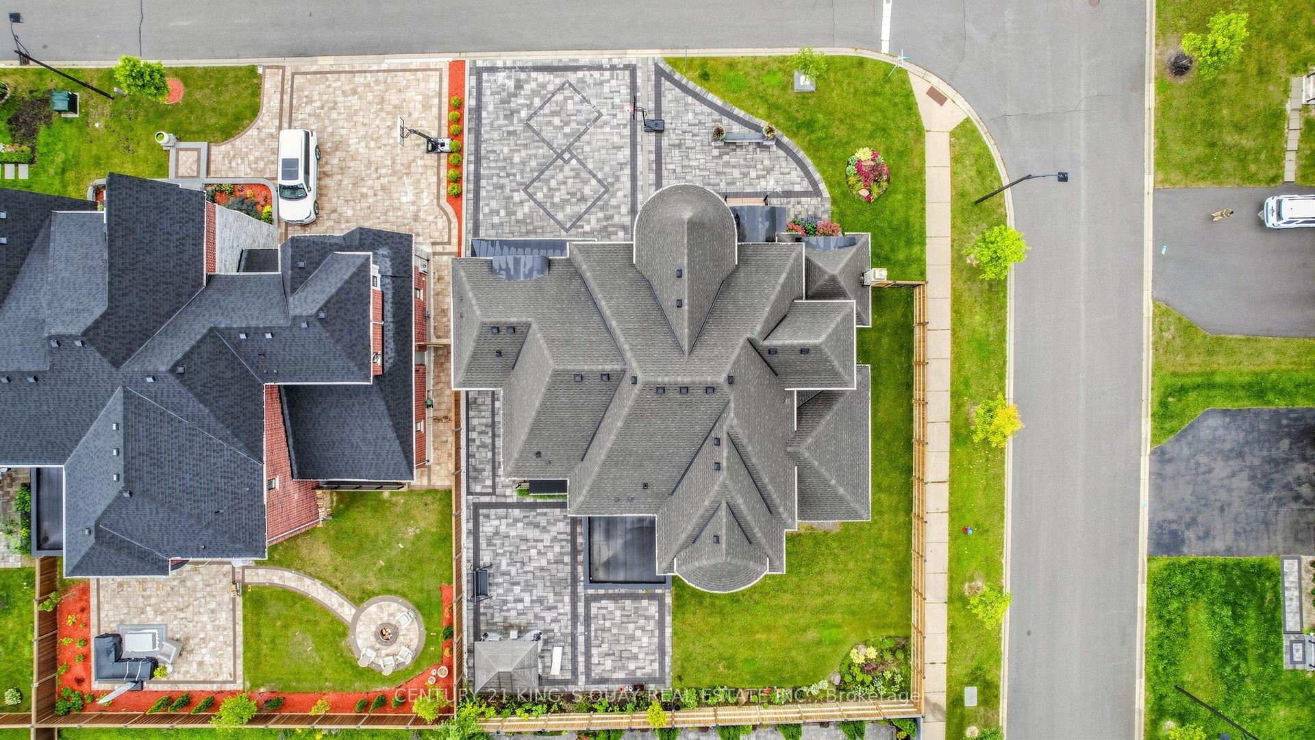 Photo 50 of 3 Sir Henry Court, King, King City — HOMEH