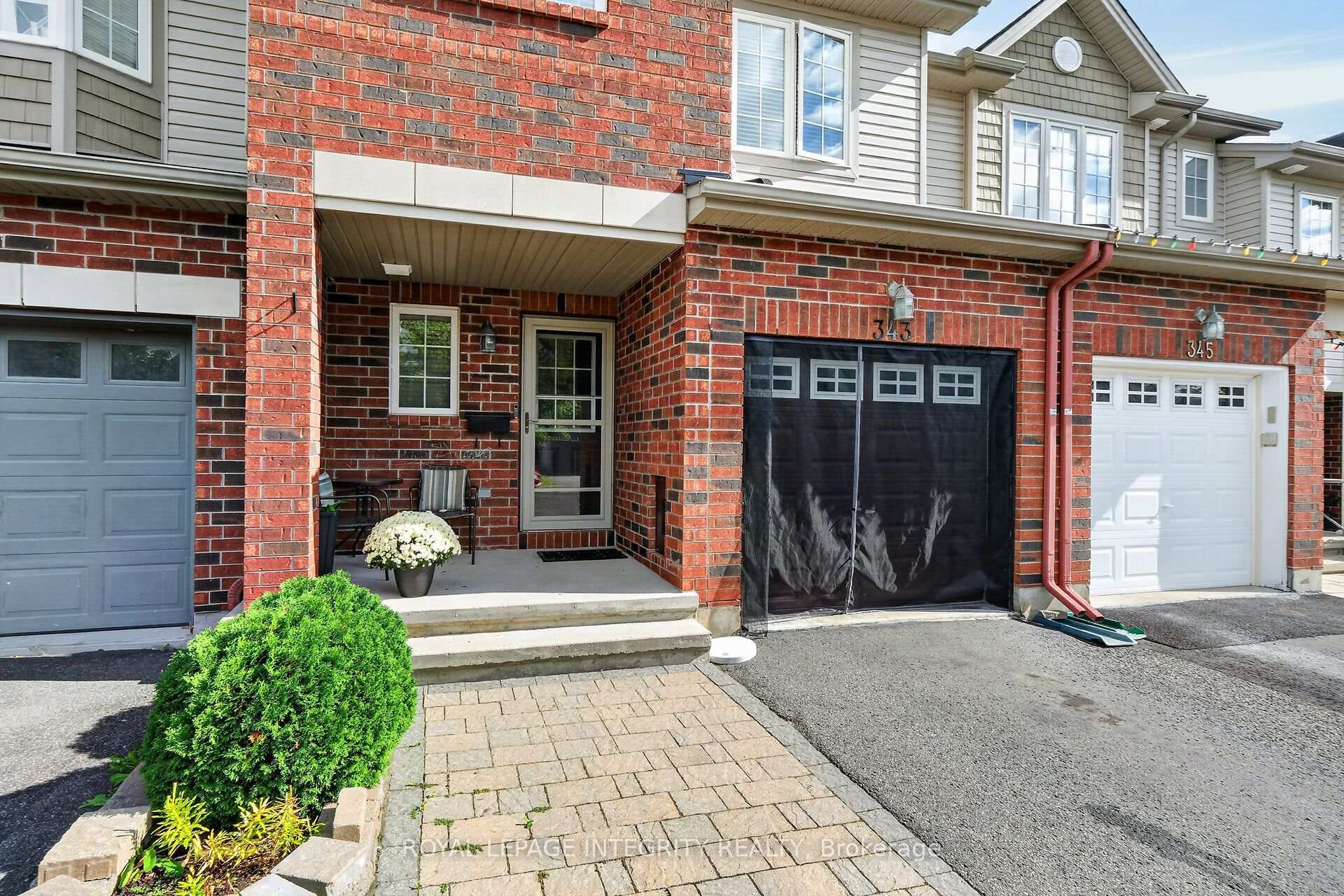 Photo 4 of 343 Rolling Meadow Crescent, Ottawa, Mer Bleue/Bradley Estates/Anderson Park — HOMEH