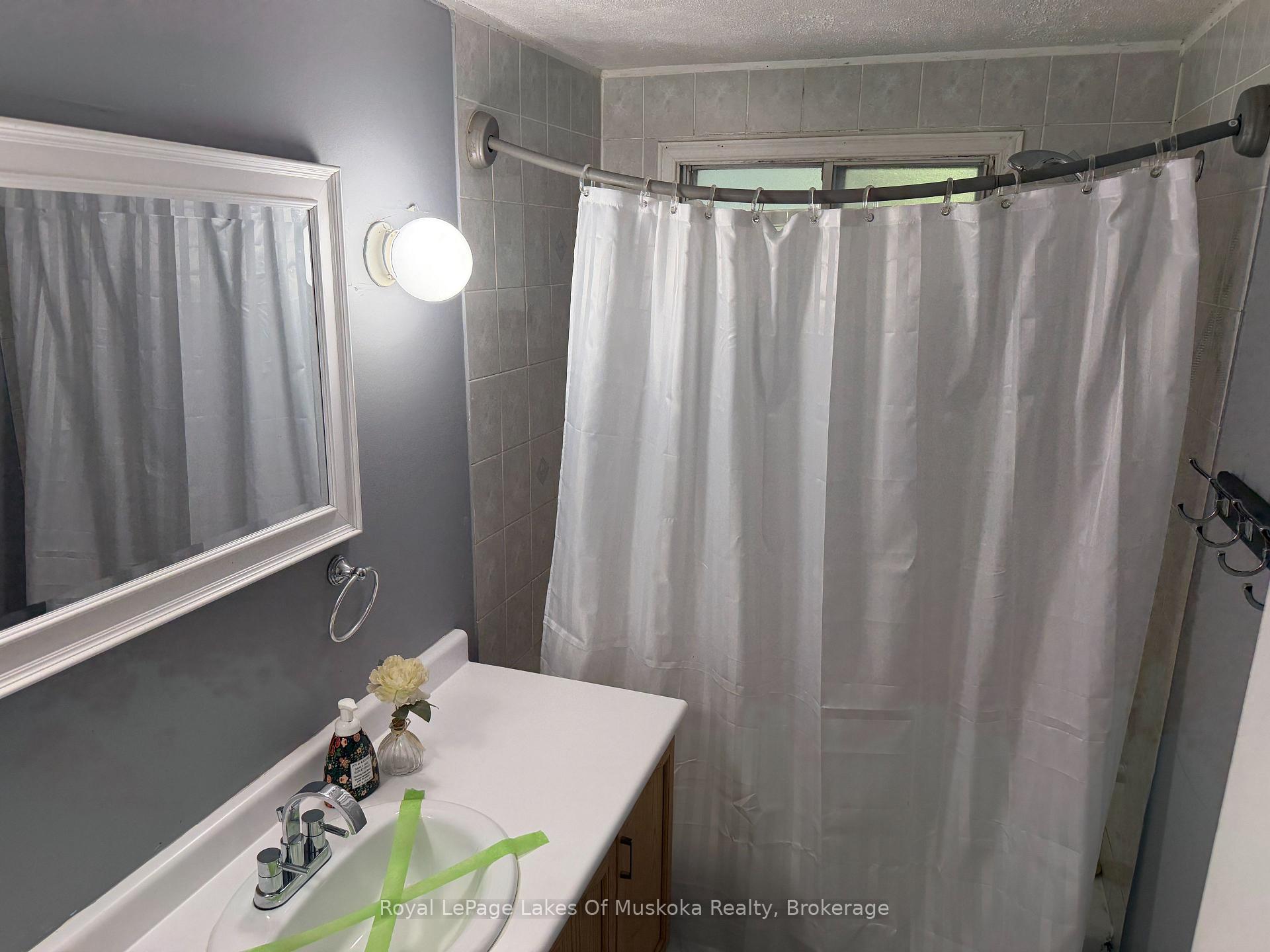 Photo 15 of 3 Wellington Street, Bracebridge — HOMEH