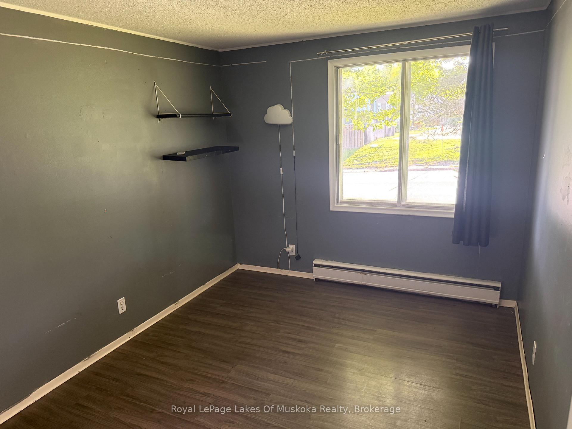 Photo 16 of 3 Wellington Street, Bracebridge — HOMEH