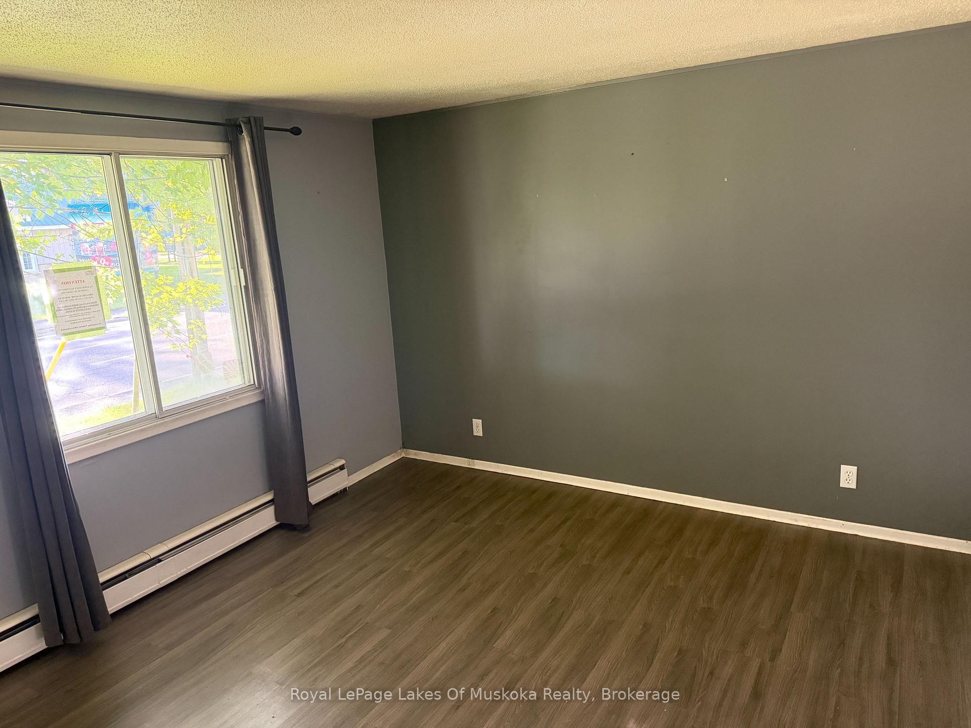 Photo 18 of 3 Wellington Street, Bracebridge — HOMEH