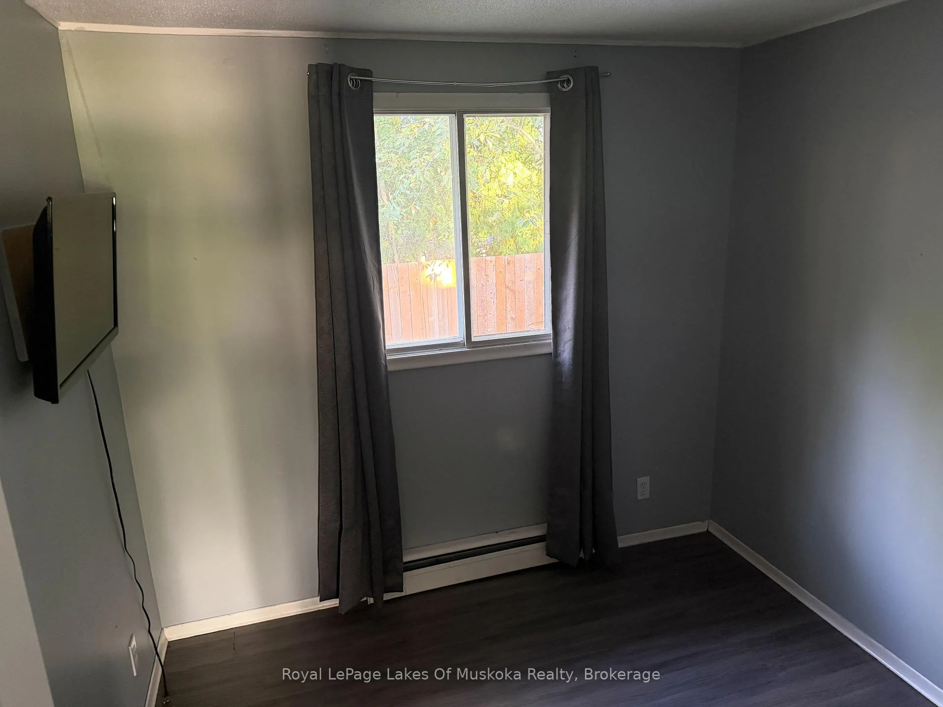 Photo 24 of 3 Wellington Street, Bracebridge — HOMEH
