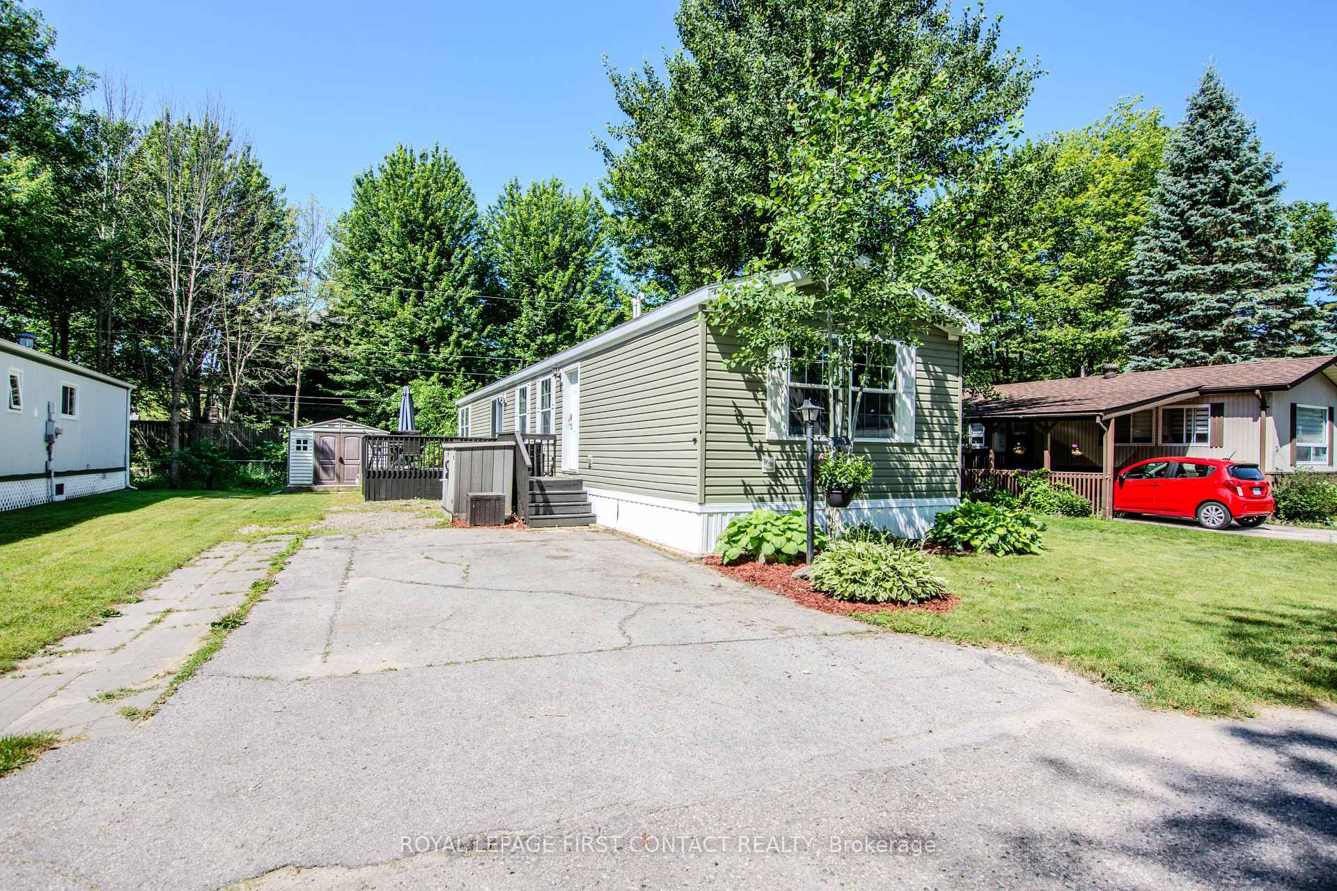 Photo 2 of 23 Georgian Glen Drive, Wasaga Beach — HOMEH
