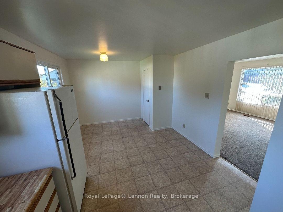 Photo 6 of 402 James Street N, Thunder Bay, Northwood Park — HOMEH