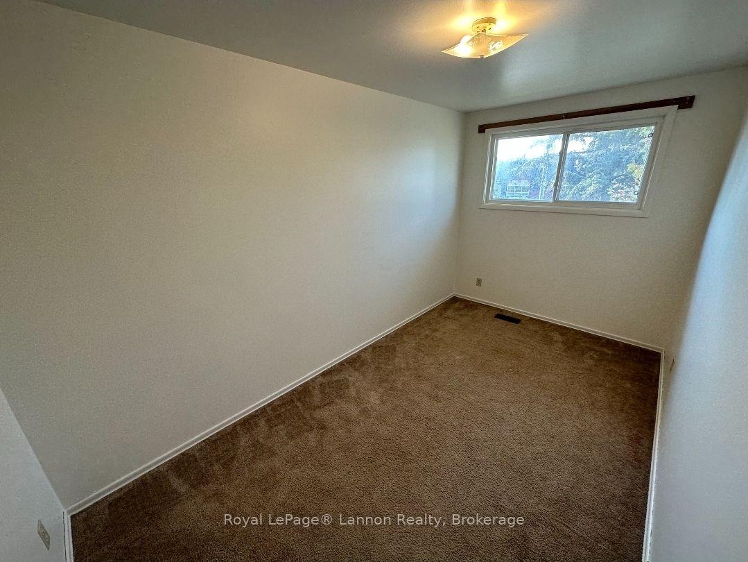 Photo 8 of 402 James Street N, Thunder Bay, Northwood Park — HOMEH
