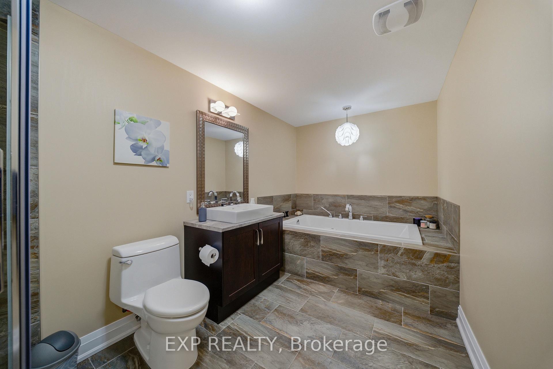 Photo 37 of 4 Provost Street, North Stormont, North Stormont (Finch) Twp — HOMEH