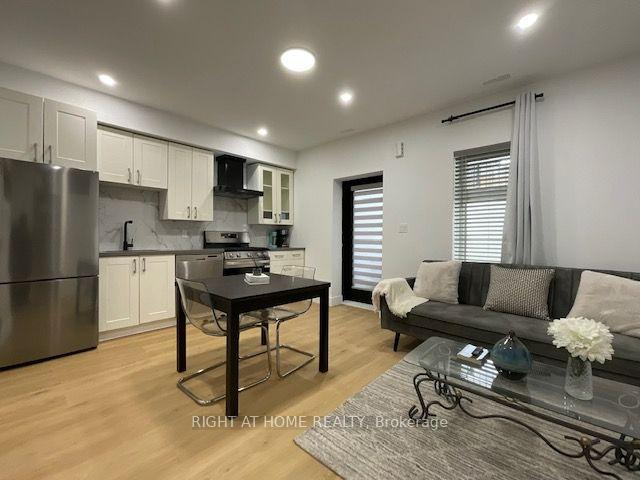 Photo 26 of Unit Unit # 1, 674 Manning Avenue, Toronto, The Annex — HOMEH
