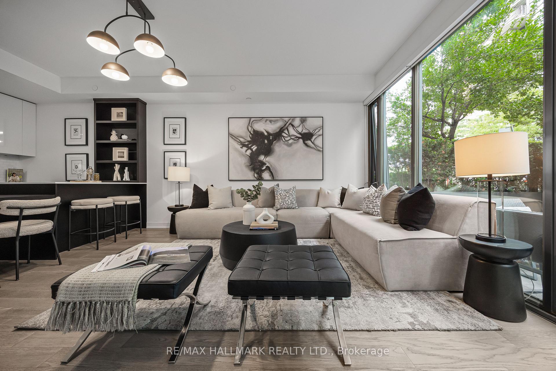 Photo 4 of Unit TH-103, 1815 Yonge Street, Toronto, Mount Pleasant West — HOMEH