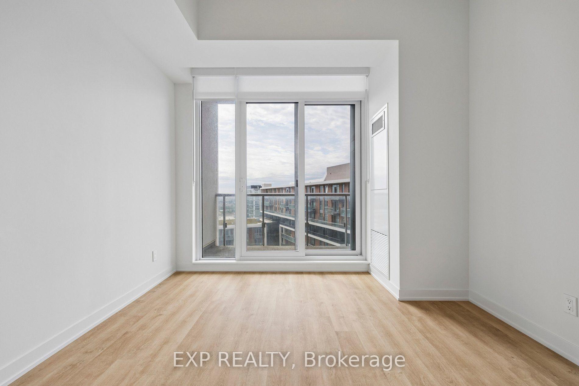 Photo 16 of 292 Verdale Crossing, Markham, Unionville — HOMEH