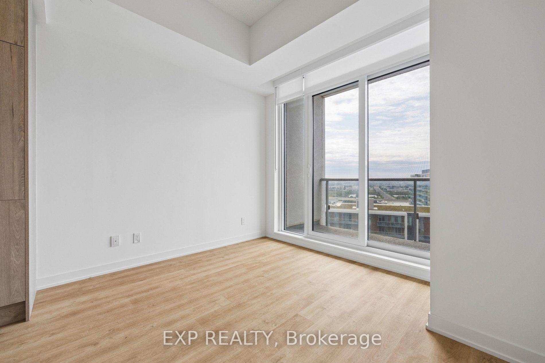 Photo 17 of 292 Verdale Crossing, Markham, Unionville — HOMEH