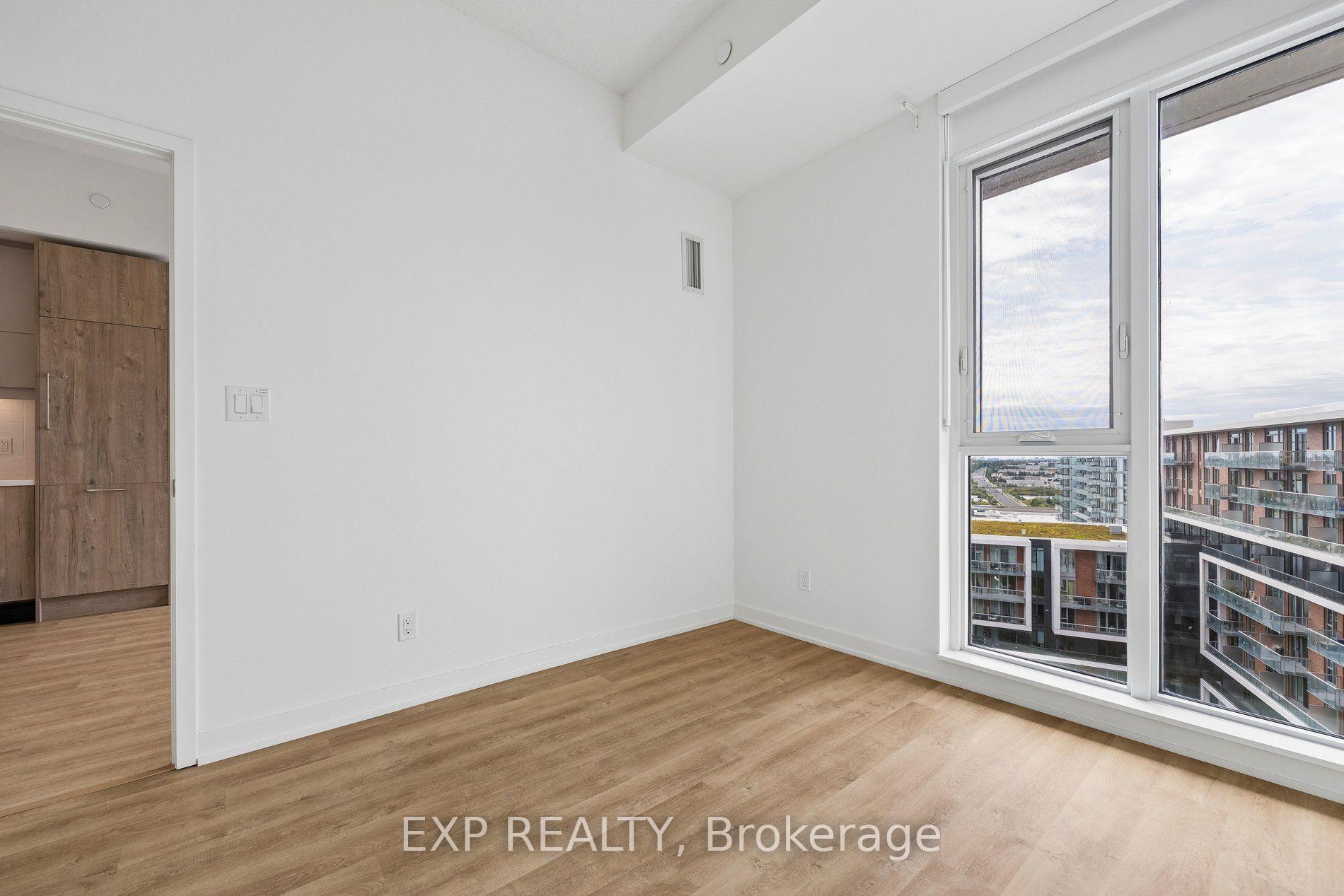 Photo 21 of 292 Verdale Crossing, Markham, Unionville — HOMEH