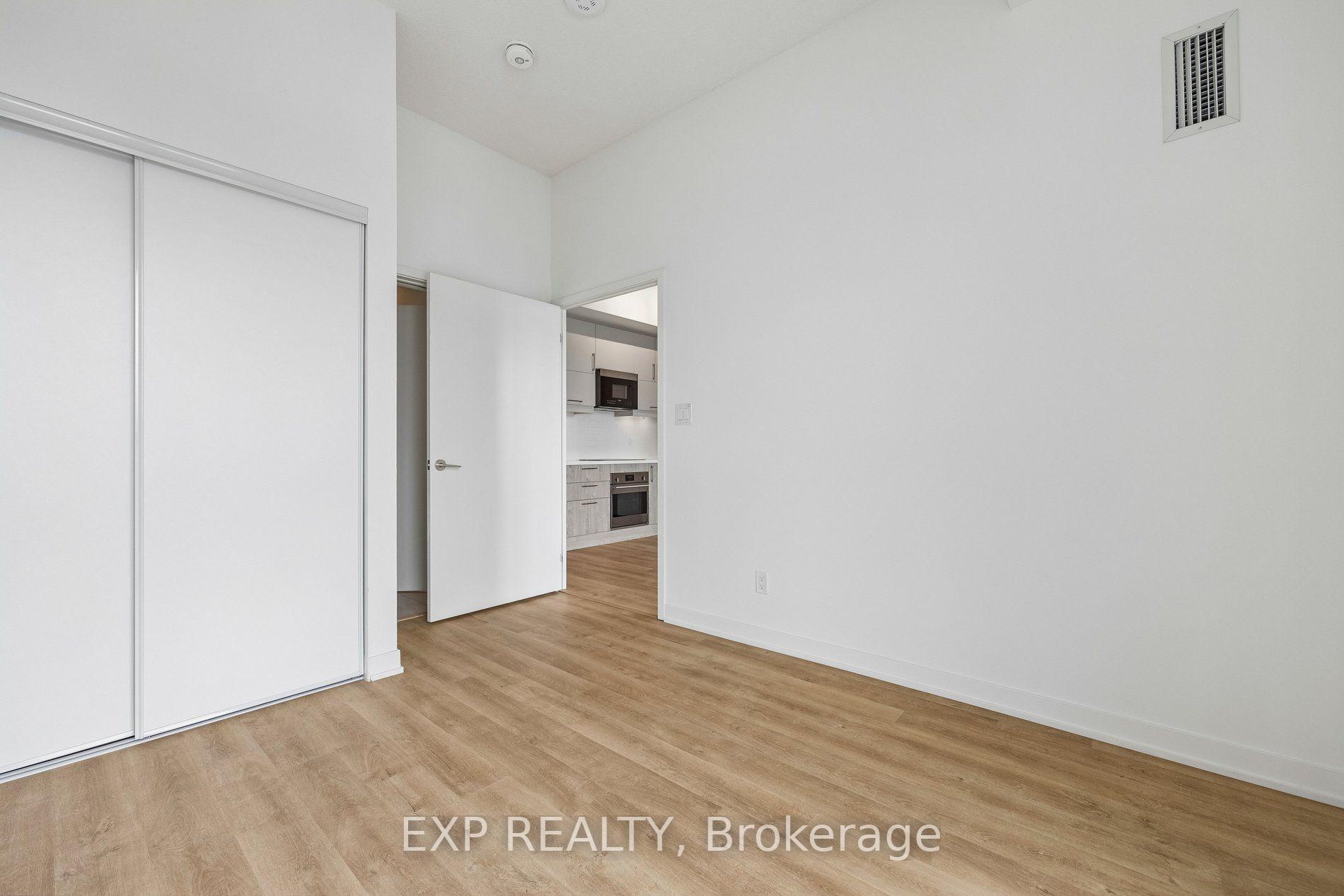 Photo 26 of 292 Verdale Crossing, Markham, Unionville — HOMEH