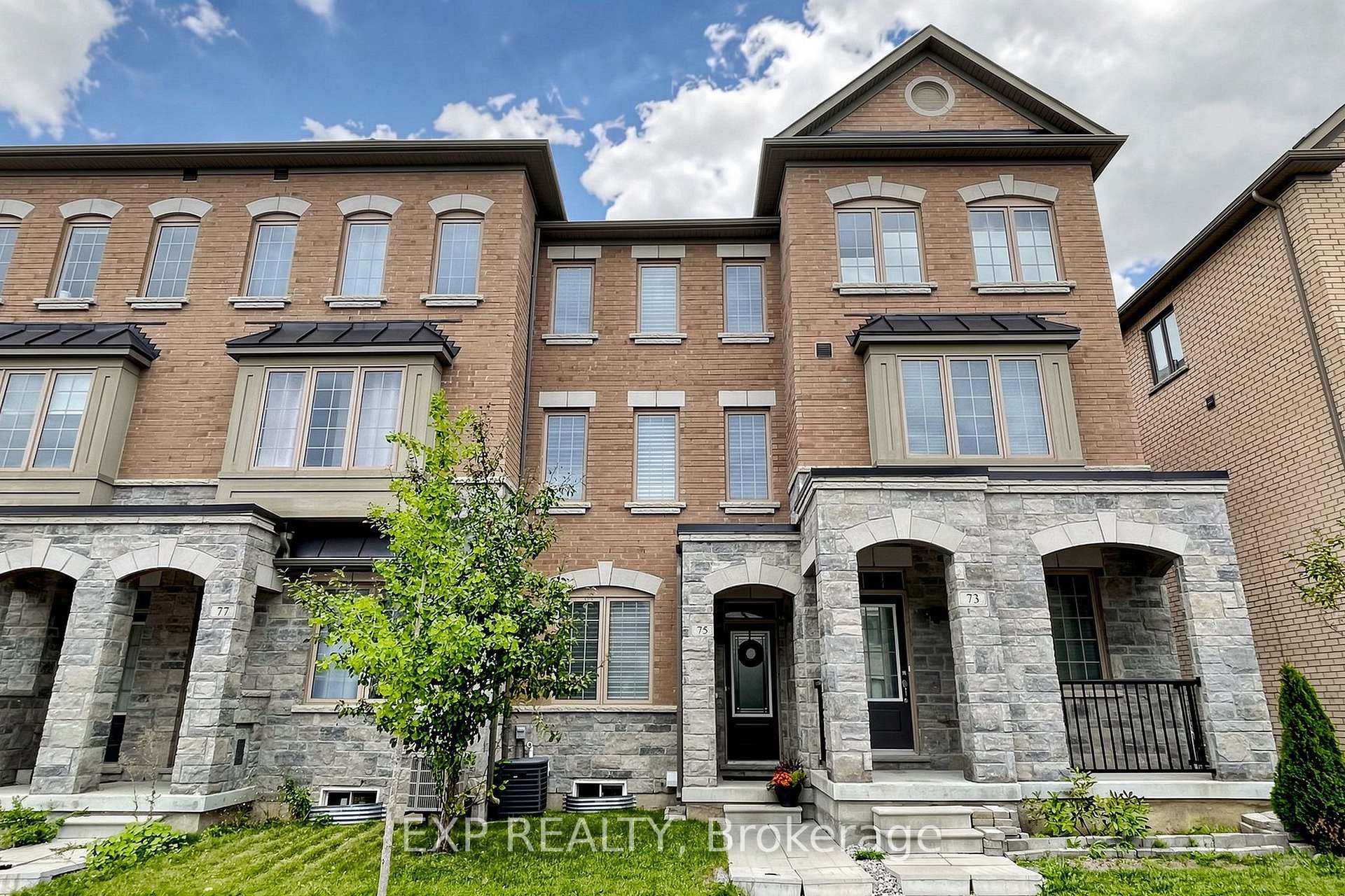 Photo 3 of 75 Cornell Centre Boulevard, Markham, Cornell — HOMEH