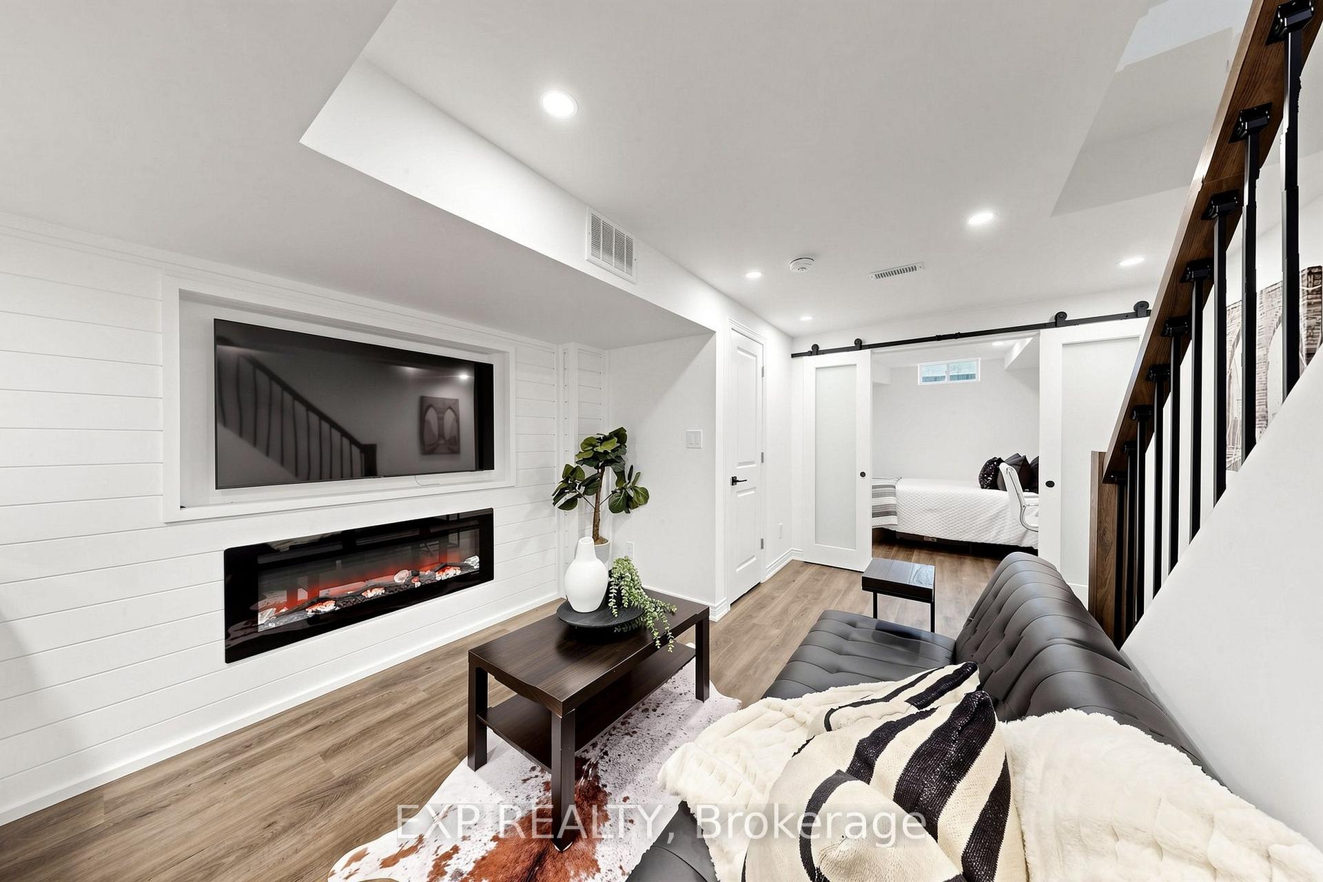 Photo 22 of 75 Cornell Centre Boulevard, Markham, Cornell — HOMEH