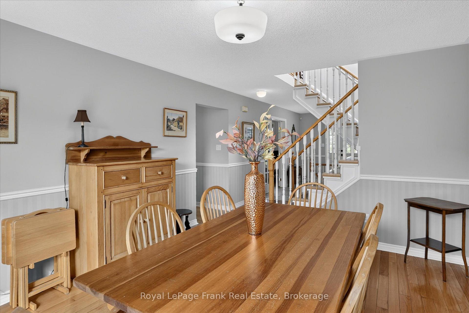 Photo 8 of 1544 Glenforest Crescent, Peterborough, Monaghan Ward 2 — HOMEH