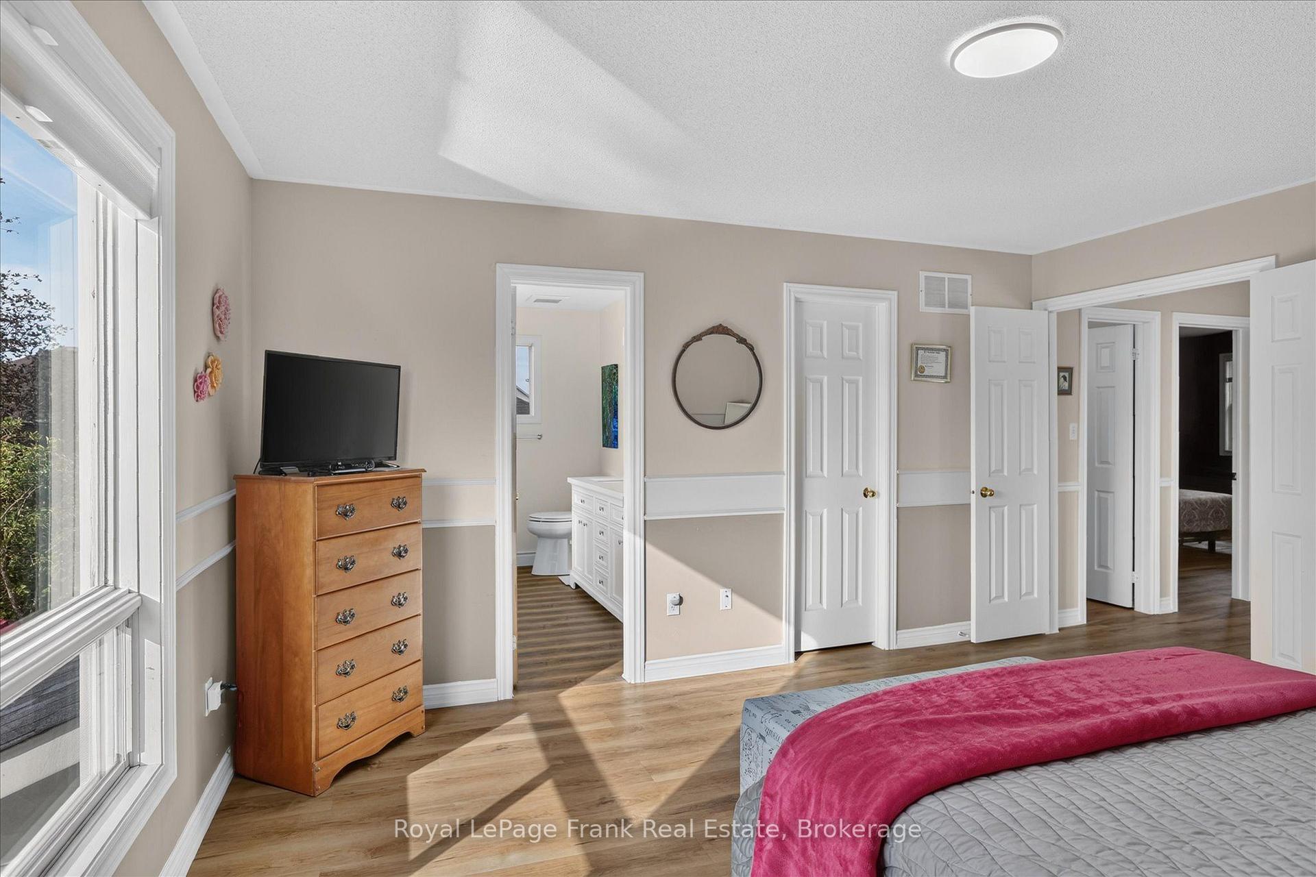 Photo 22 of 1544 Glenforest Crescent, Peterborough, Monaghan Ward 2 — HOMEH