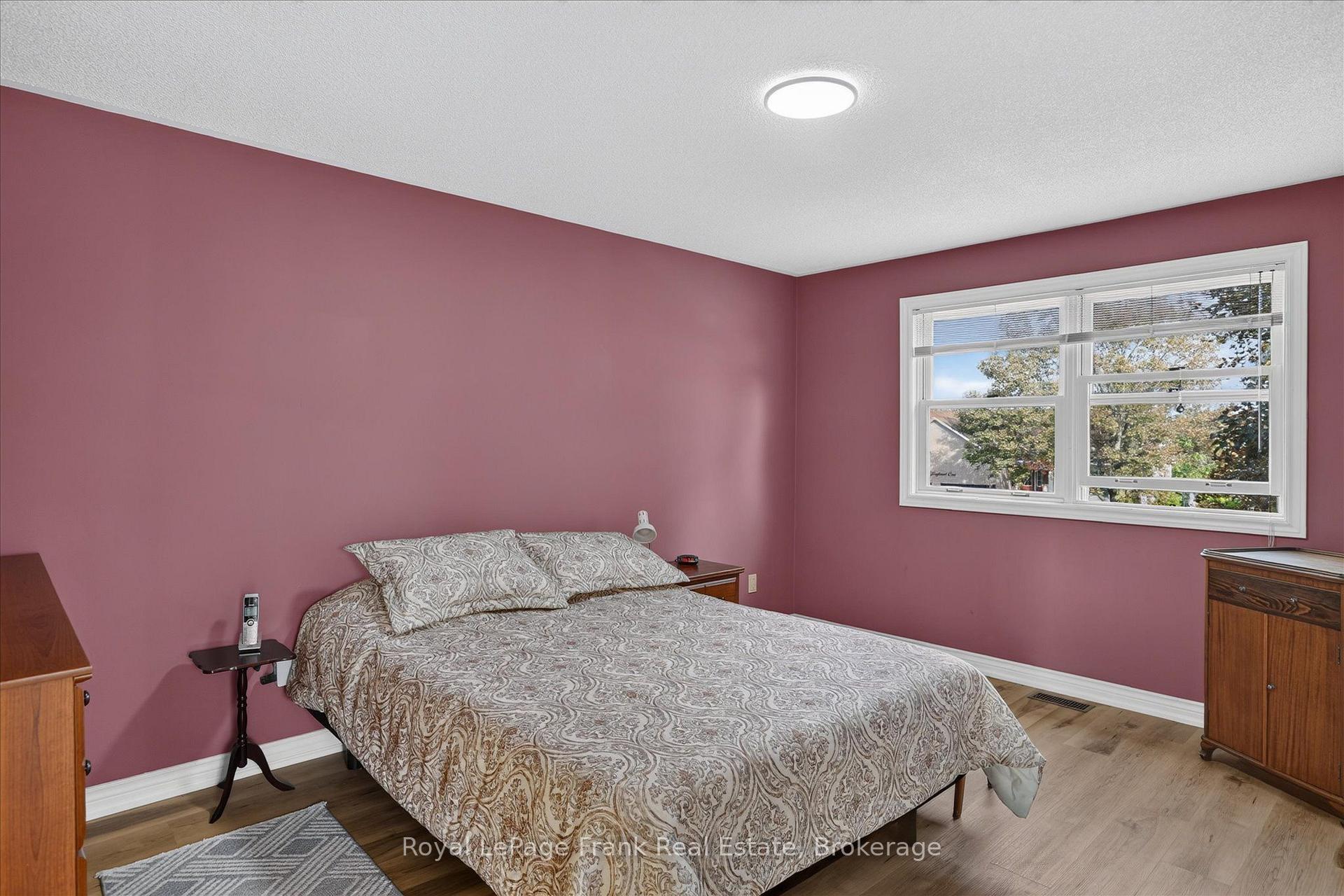 Photo 24 of 1544 Glenforest Crescent, Peterborough, Monaghan Ward 2 — HOMEH