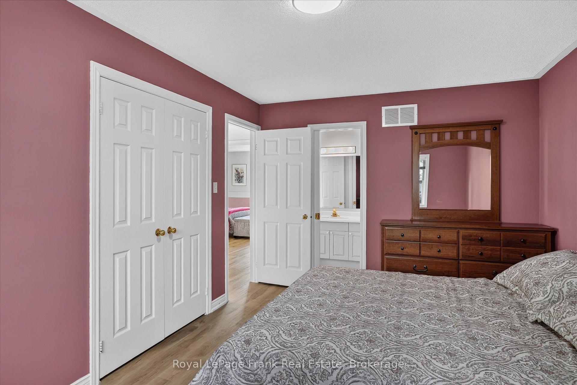 Photo 25 of 1544 Glenforest Crescent, Peterborough, Monaghan Ward 2 — HOMEH