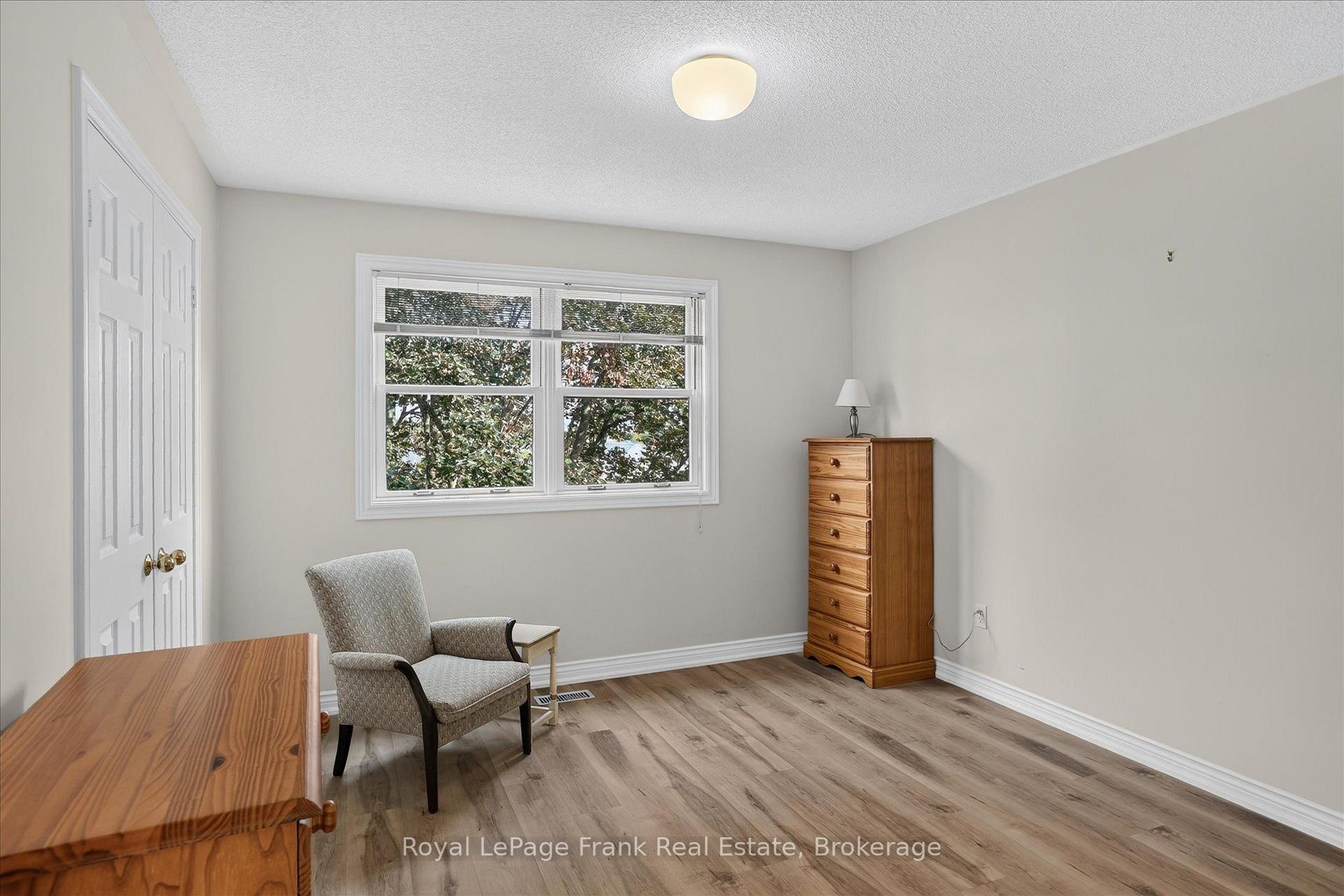Photo 27 of 1544 Glenforest Crescent, Peterborough, Monaghan Ward 2 — HOMEH