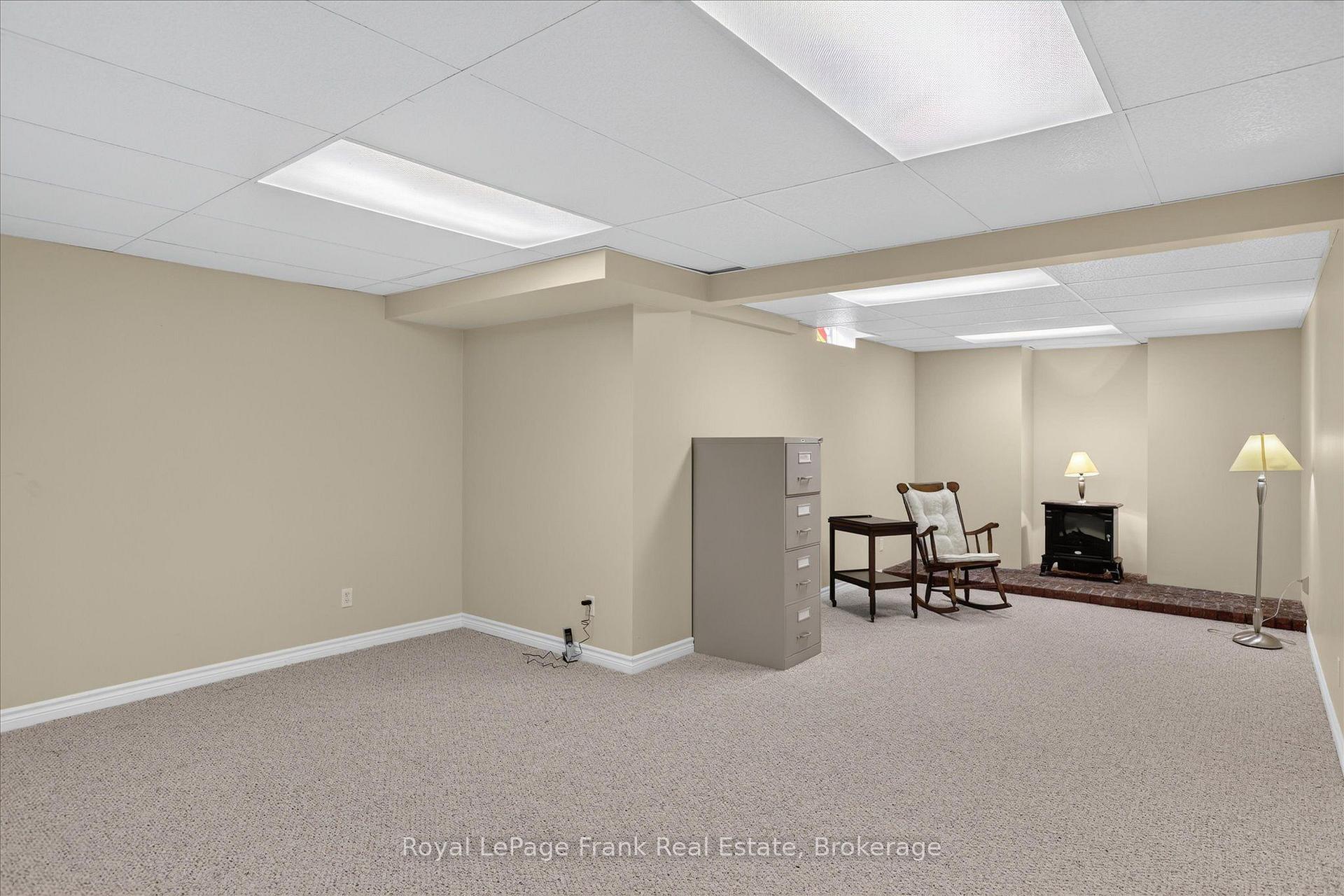 Photo 30 of 1544 Glenforest Crescent, Peterborough, Monaghan Ward 2 — HOMEH
