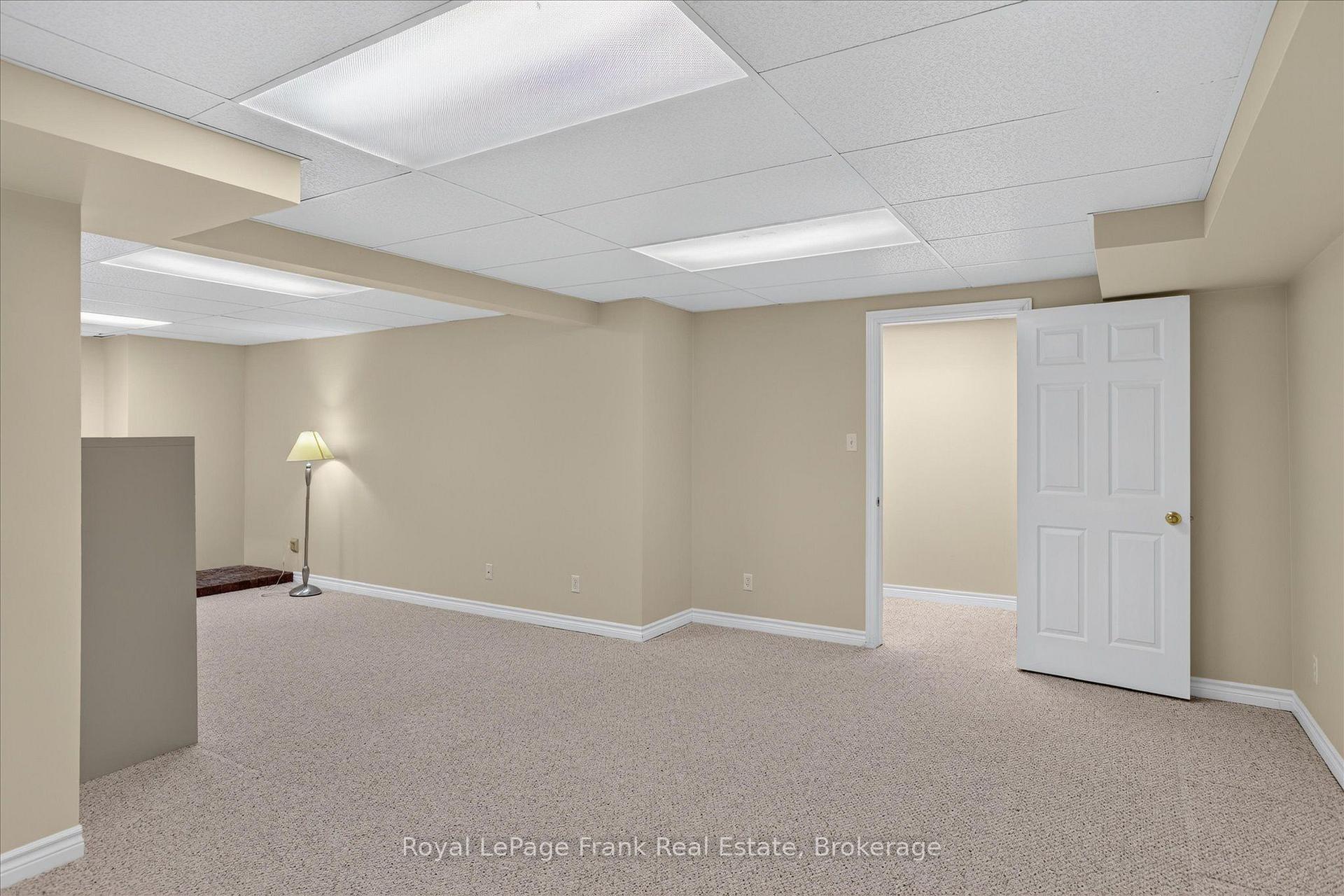 Photo 31 of 1544 Glenforest Crescent, Peterborough, Monaghan Ward 2 — HOMEH