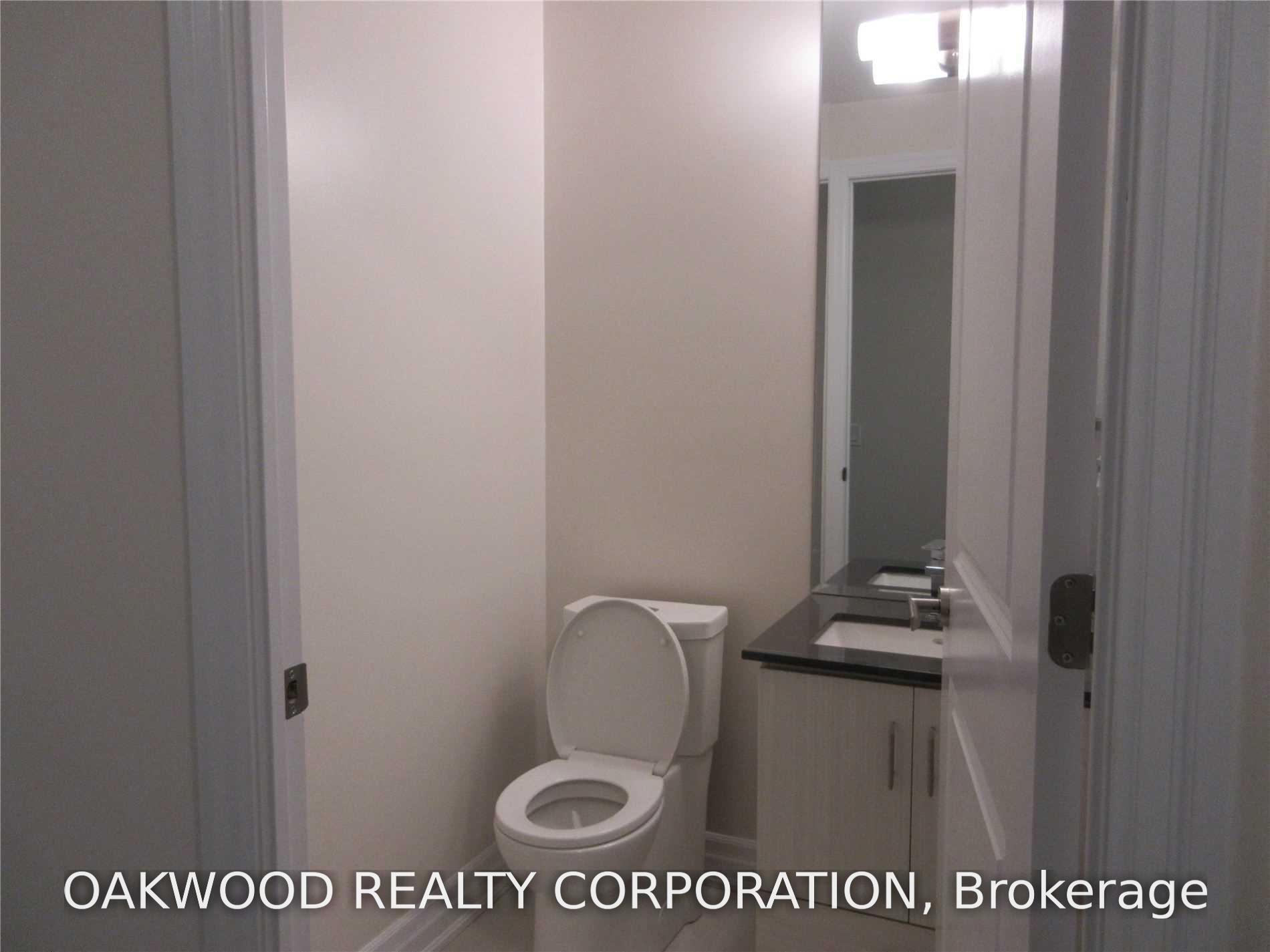 Photo 8 of Unit 1405, 9085 Jane Street, Vaughan, Concord — HOMEH