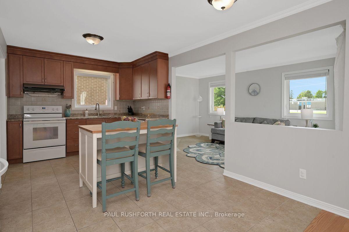 Photo 14 of 34 Brenda Crescent, Ottawa, South Keys — HOMEH