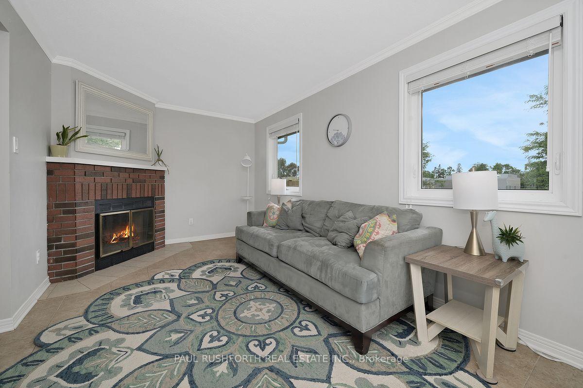 Photo 17 of 34 Brenda Crescent, Ottawa, South Keys — HOMEH