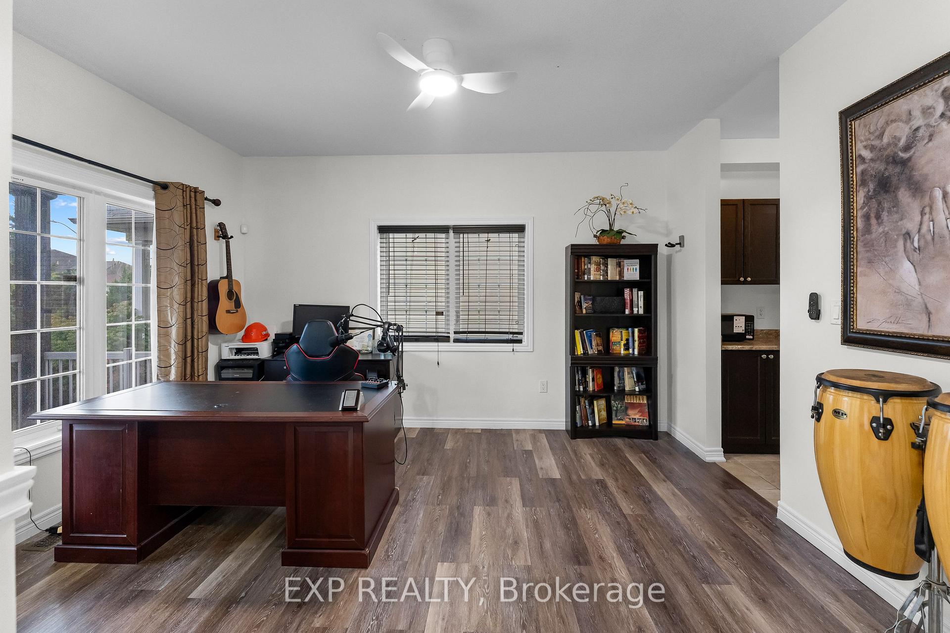 Photo 11 of 8876 Tristar Crescent, Niagara Falls, Lyons Creek — HOMEH