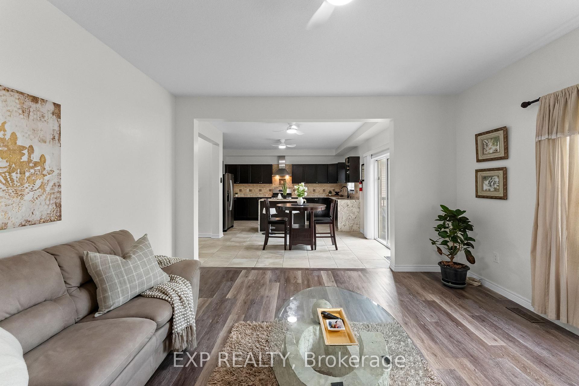 Photo 17 of 8876 Tristar Crescent, Niagara Falls, Lyons Creek — HOMEH