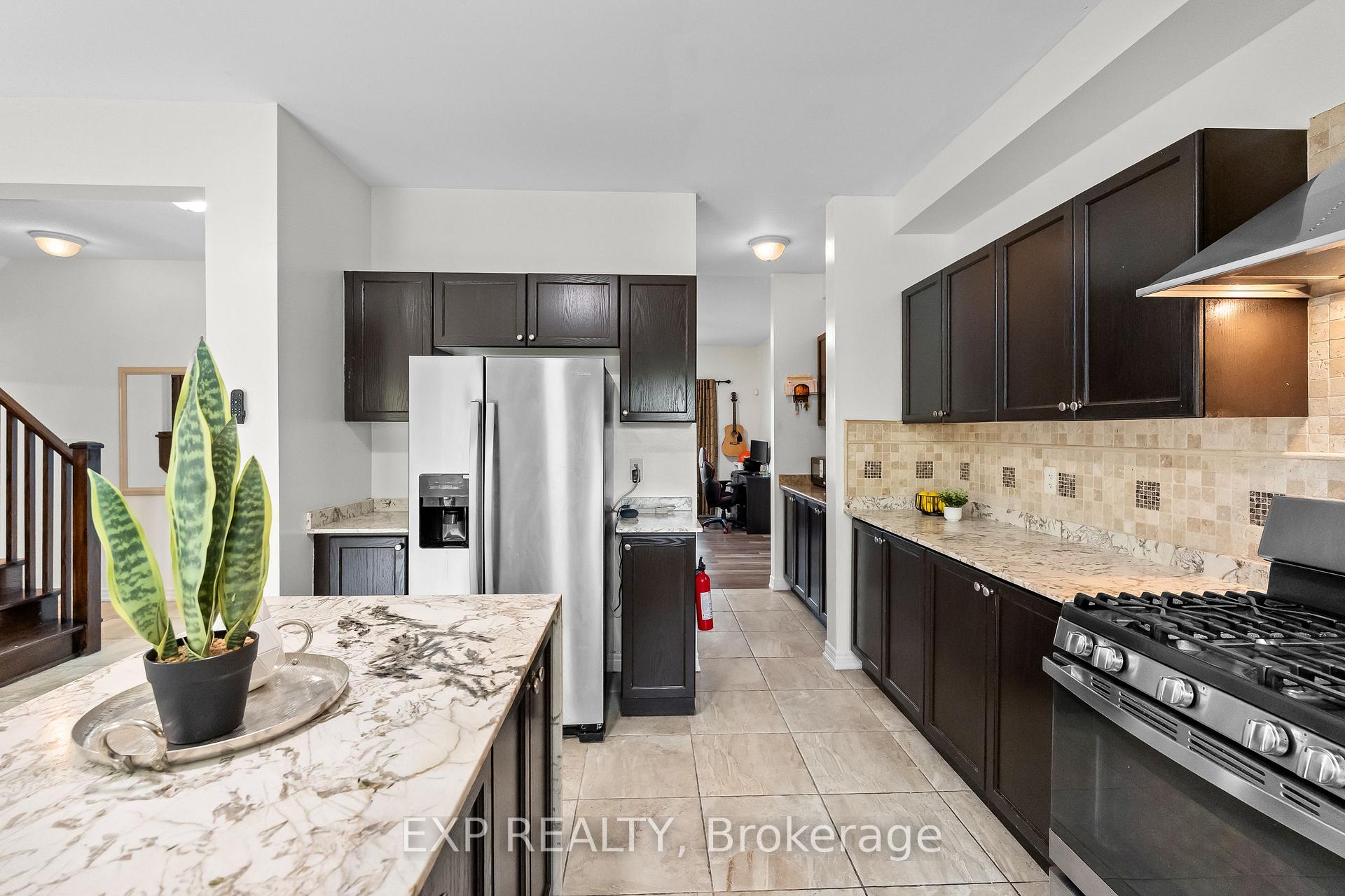 Photo 19 of 8876 Tristar Crescent, Niagara Falls, Lyons Creek — HOMEH
