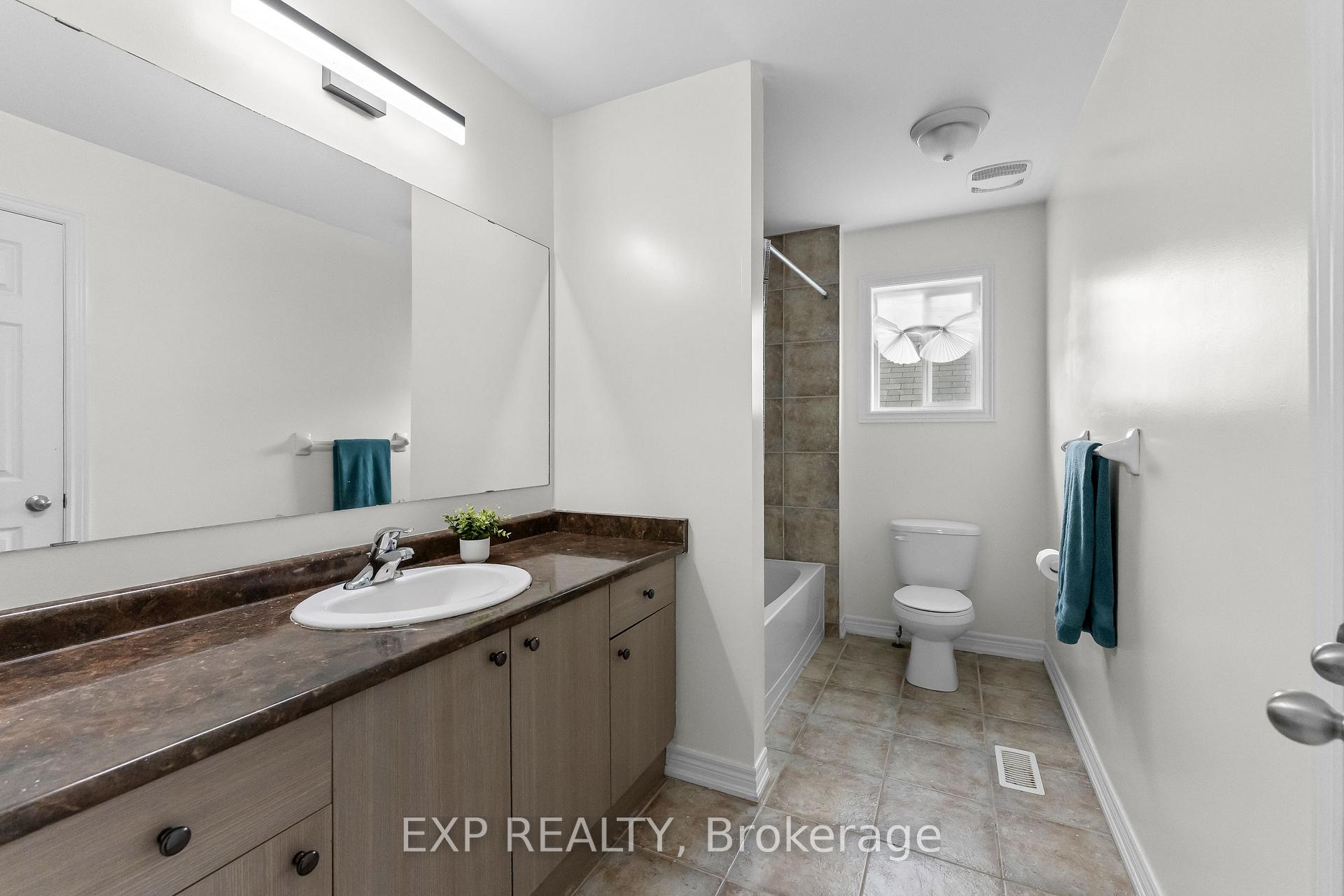 Photo 33 of 8876 Tristar Crescent, Niagara Falls, Lyons Creek — HOMEH